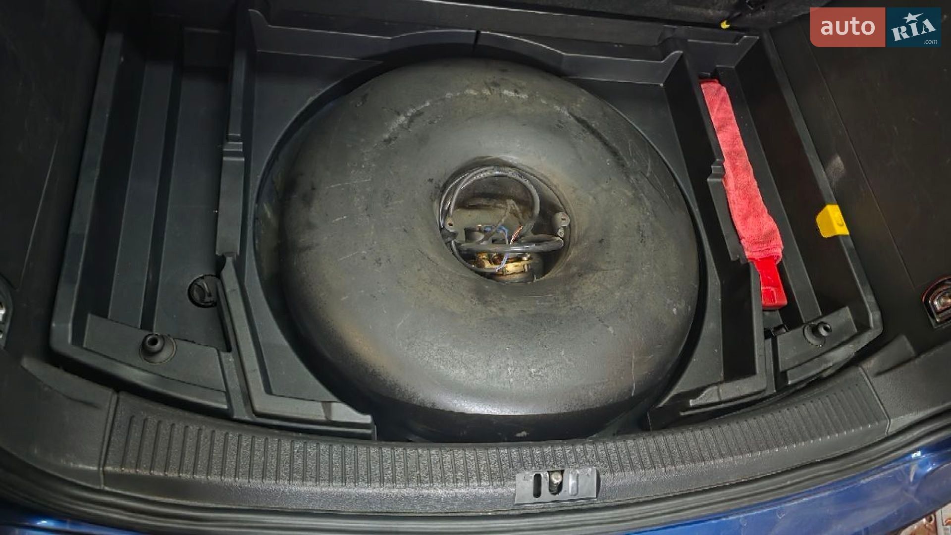 Volkswagen Touran 2009 VIN WVGZZZ1TZAW030011 фото оголошення 28 з 29