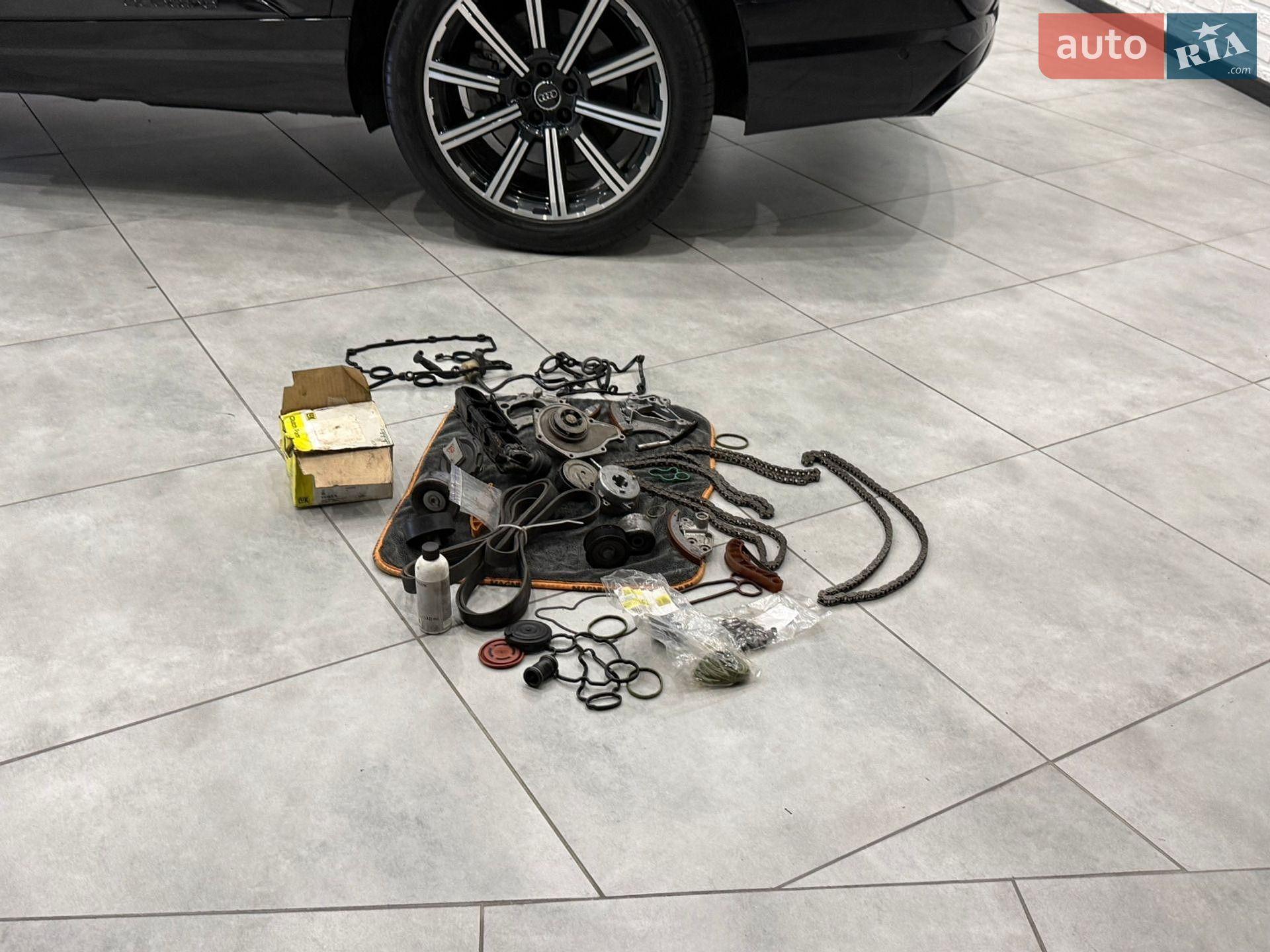 Audi Q7 2019 VIN WA1VAAF73KD026529 фото оголошення 24 з 165