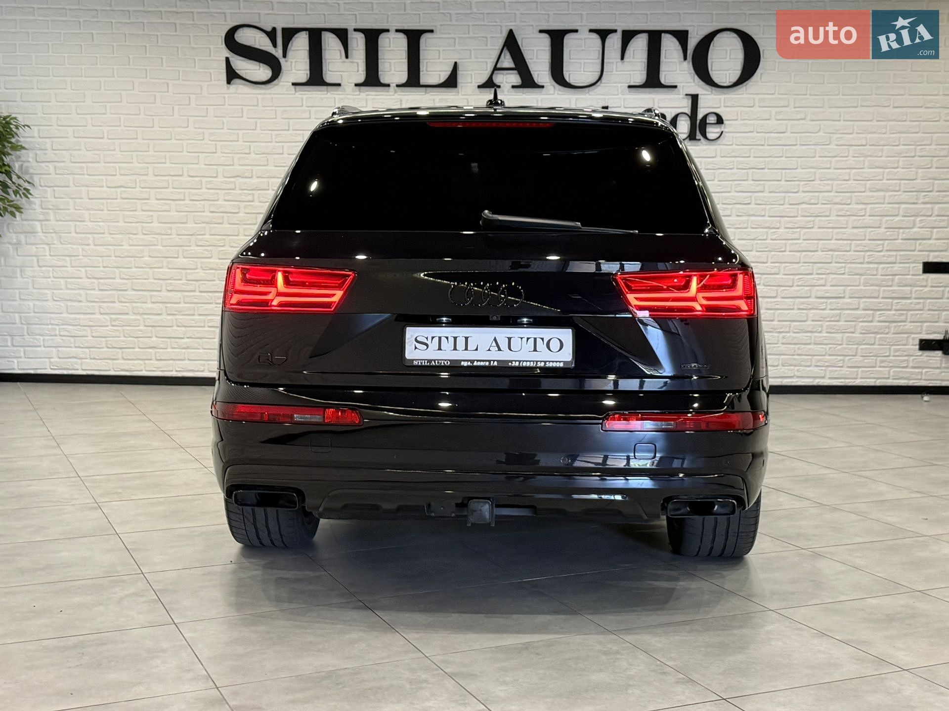 Audi Q7 2019 VIN WA1VAAF73KD026529 фото оголошення 27 з 165