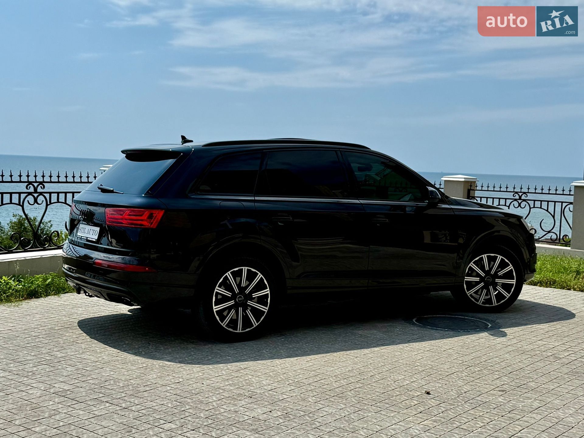 Audi Q7 2019 VIN WA1VAAF73KD026529 фото оголошення 32 з 165