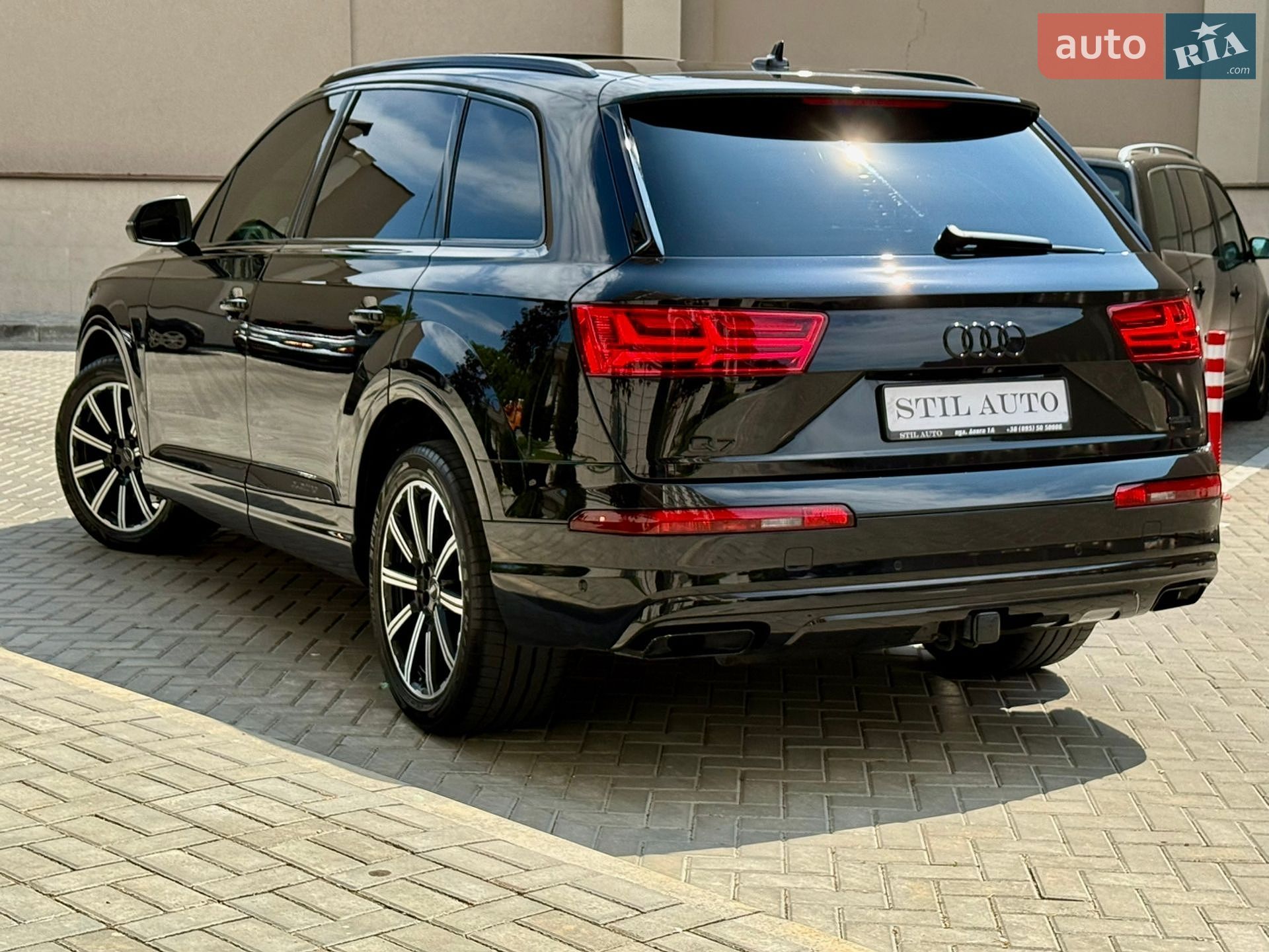 Audi Q7 2019 VIN WA1VAAF73KD026529 фото оголошення 33 з 165