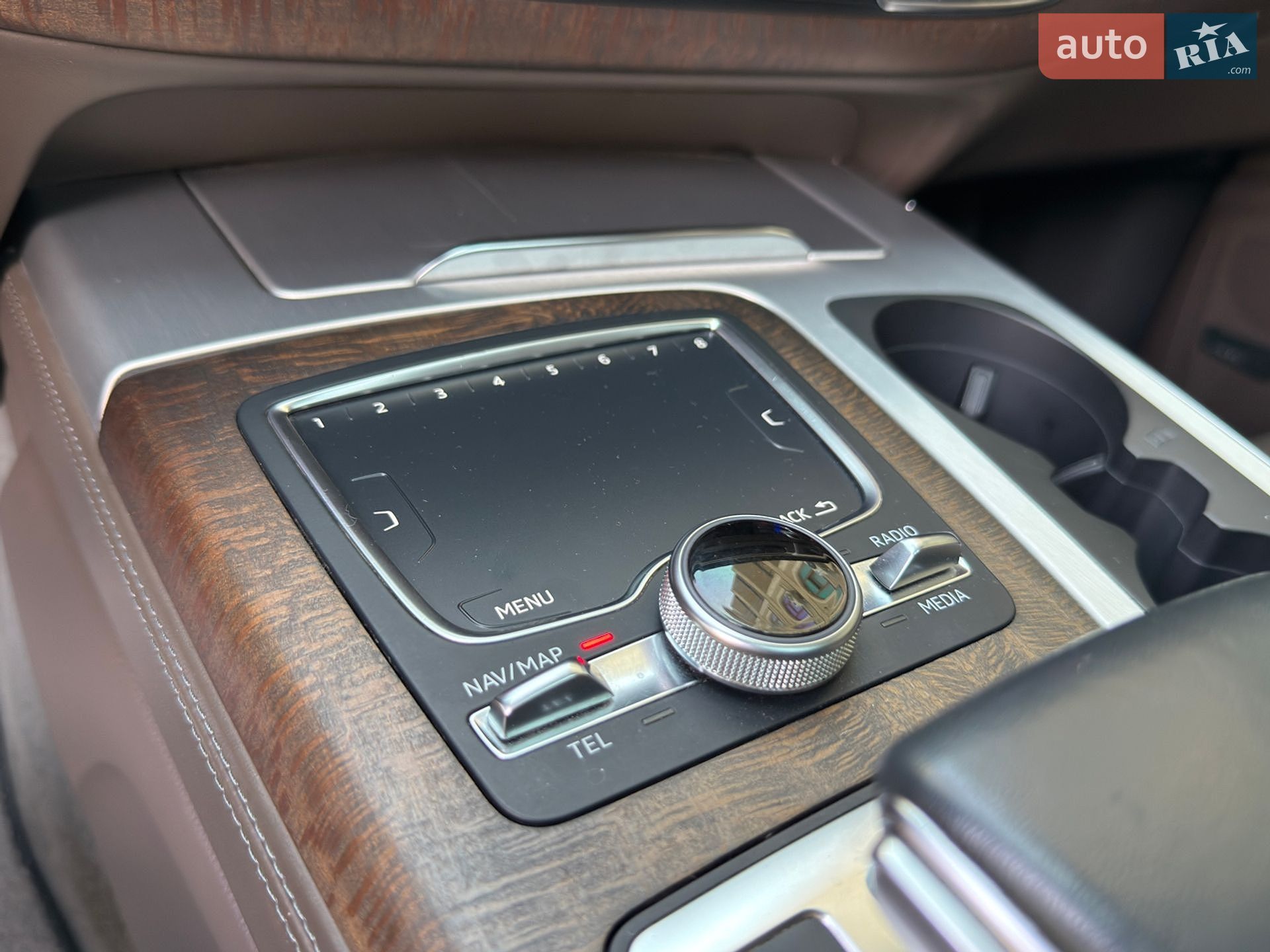 Audi Q7 2019 VIN WA1VAAF73KD026529 фото оголошення 59 з 165