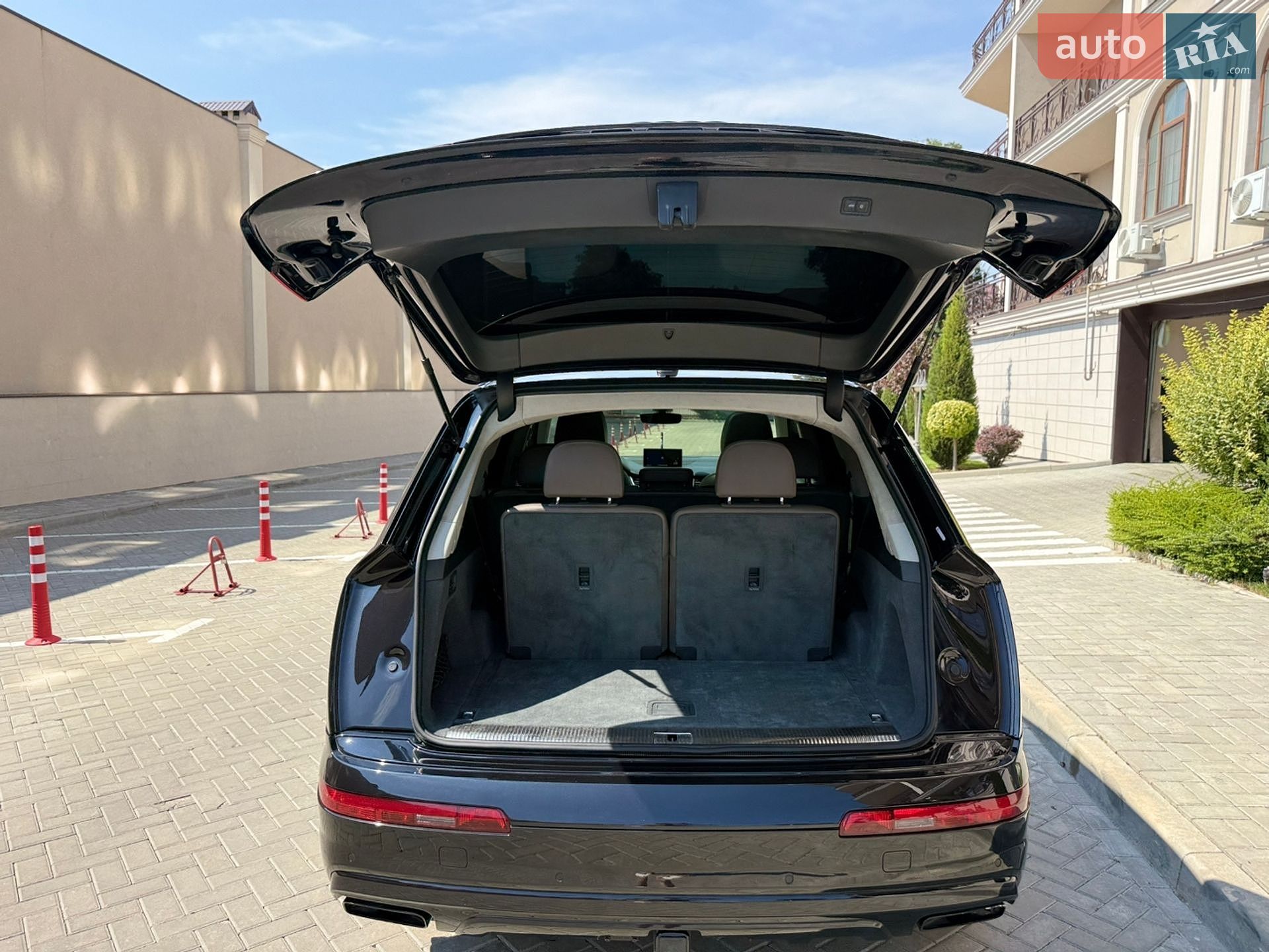 Audi Q7 2019 VIN WA1VAAF73KD026529 фото оголошення 78 з 165