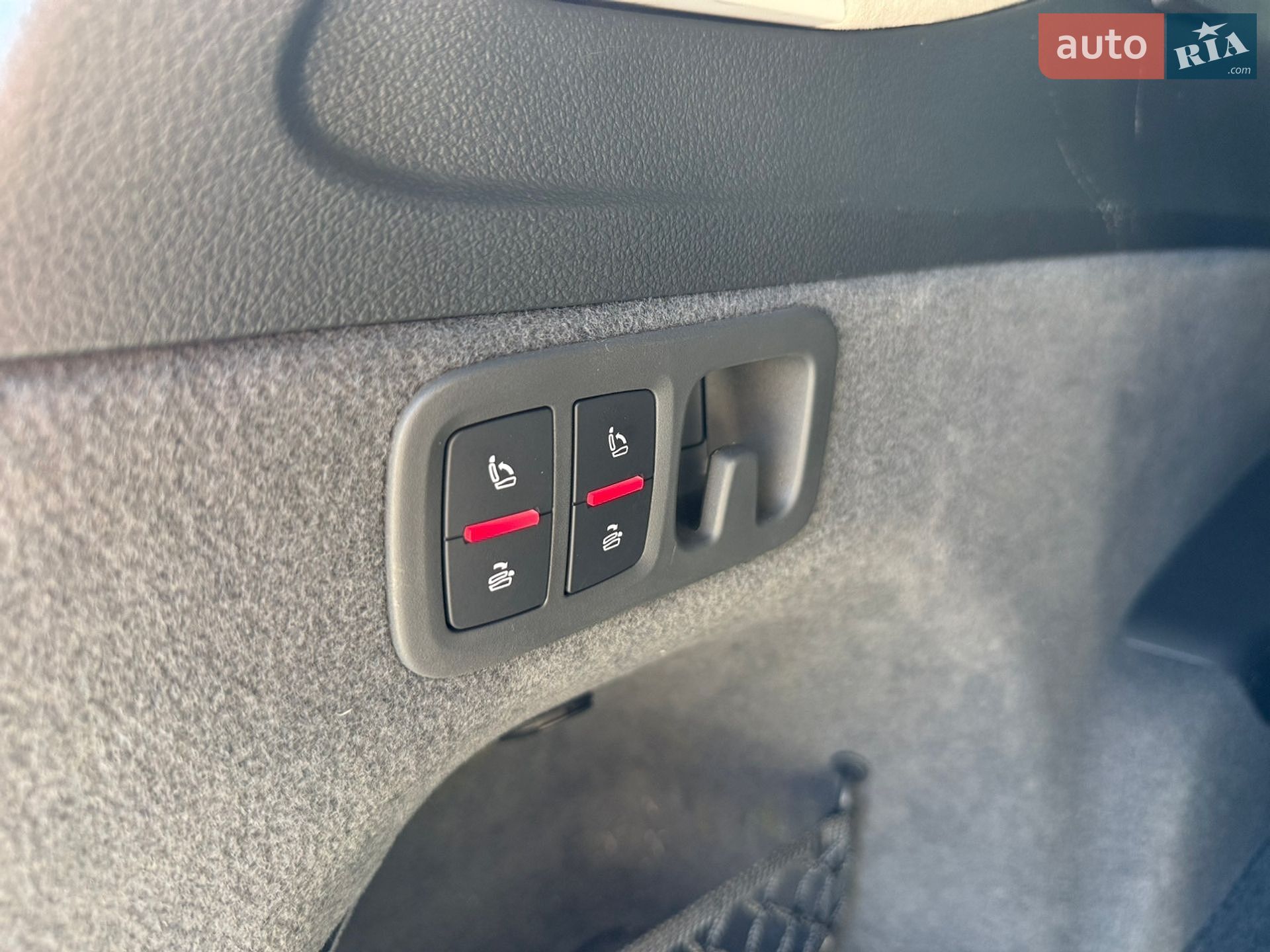 Audi Q7 2019 VIN WA1VAAF73KD026529 фото оголошення 82 з 165