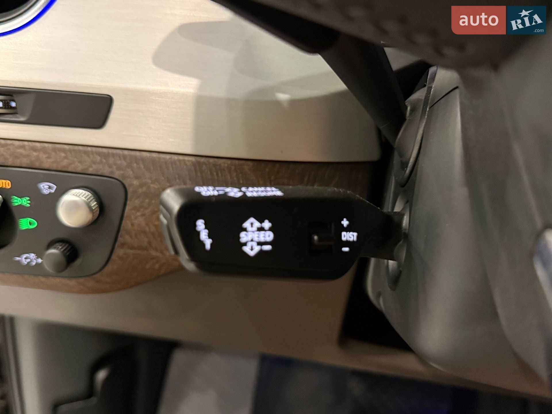 Audi Q7 2019 VIN WA1VAAF73KD026529 фото оголошення 100 з 165
