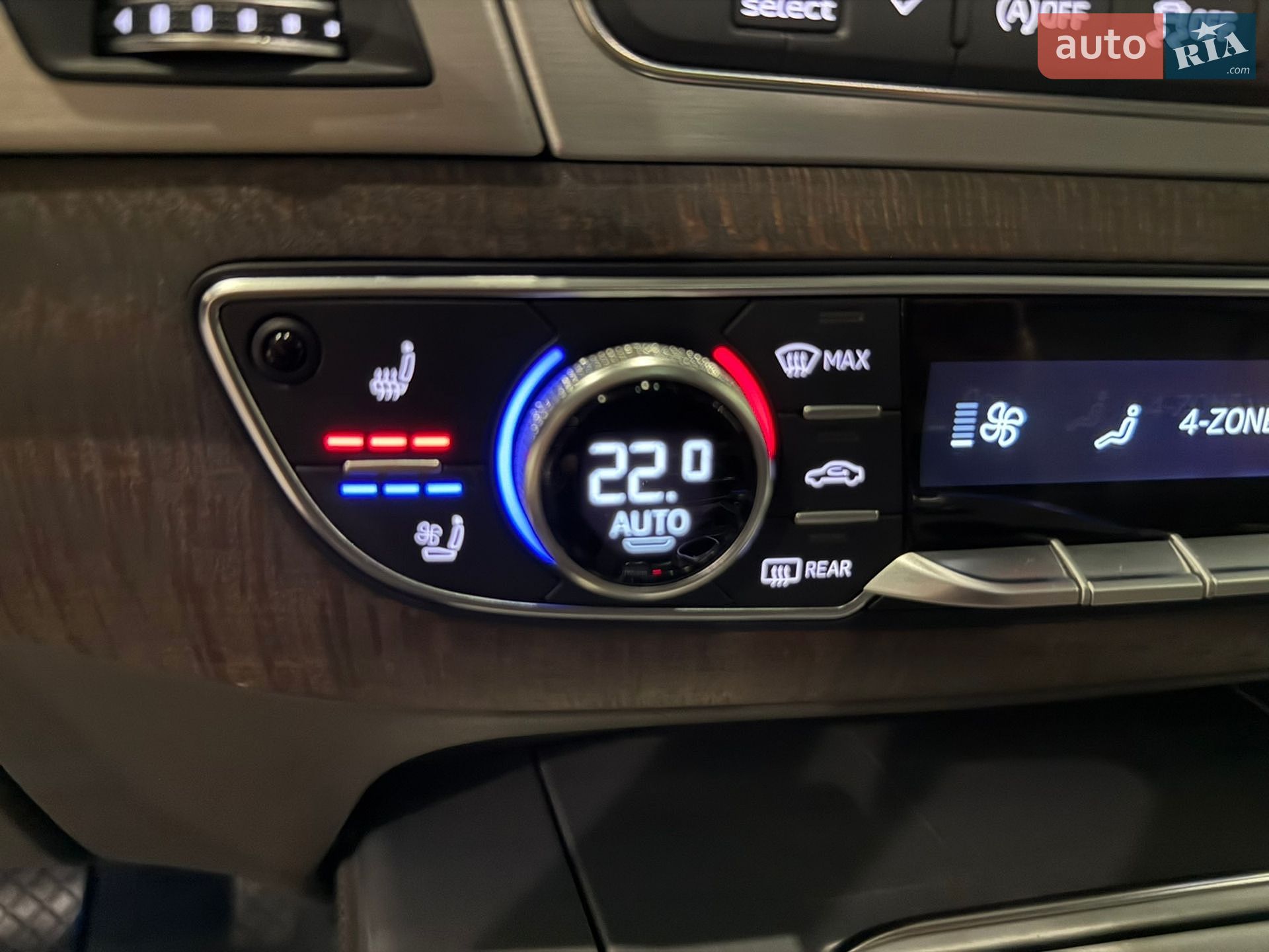 Audi Q7 2019 VIN WA1VAAF73KD026529 фото оголошення 108 з 165