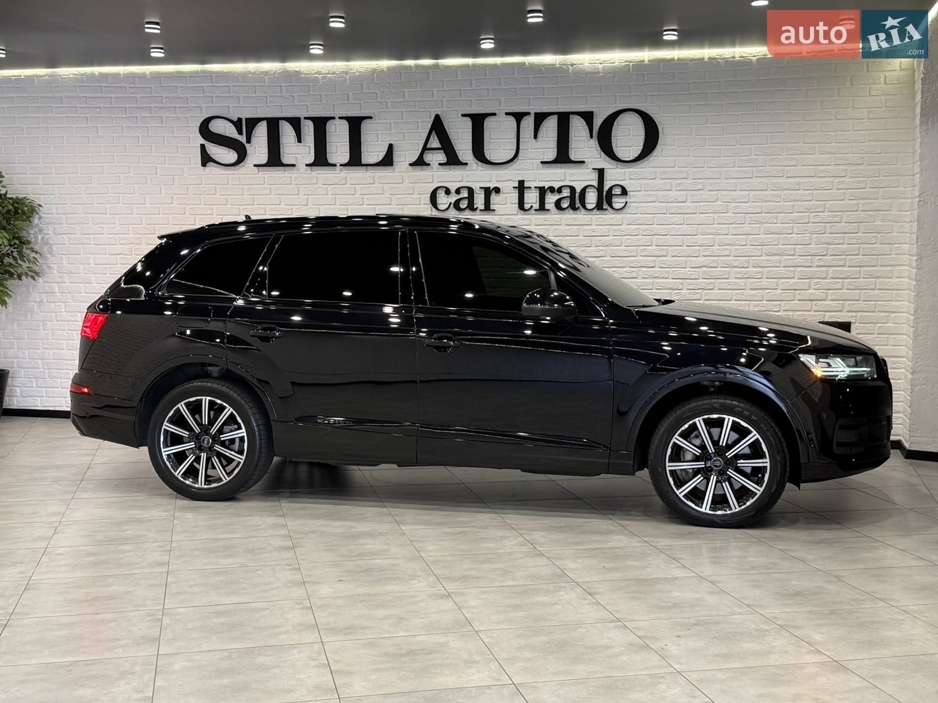 Audi Q7 2019 VIN WA1VAAF73KD026529 фото оголошення 151 з 165