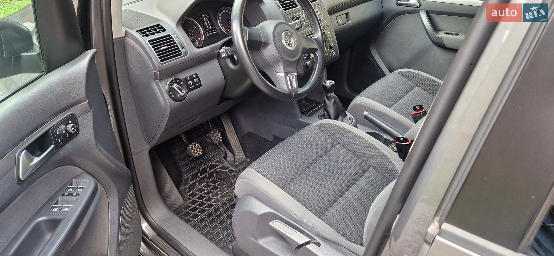 Volkswagen Touran 2011 VIN WVGZZZ1TZCW049231 фото оголошення 18 з 25