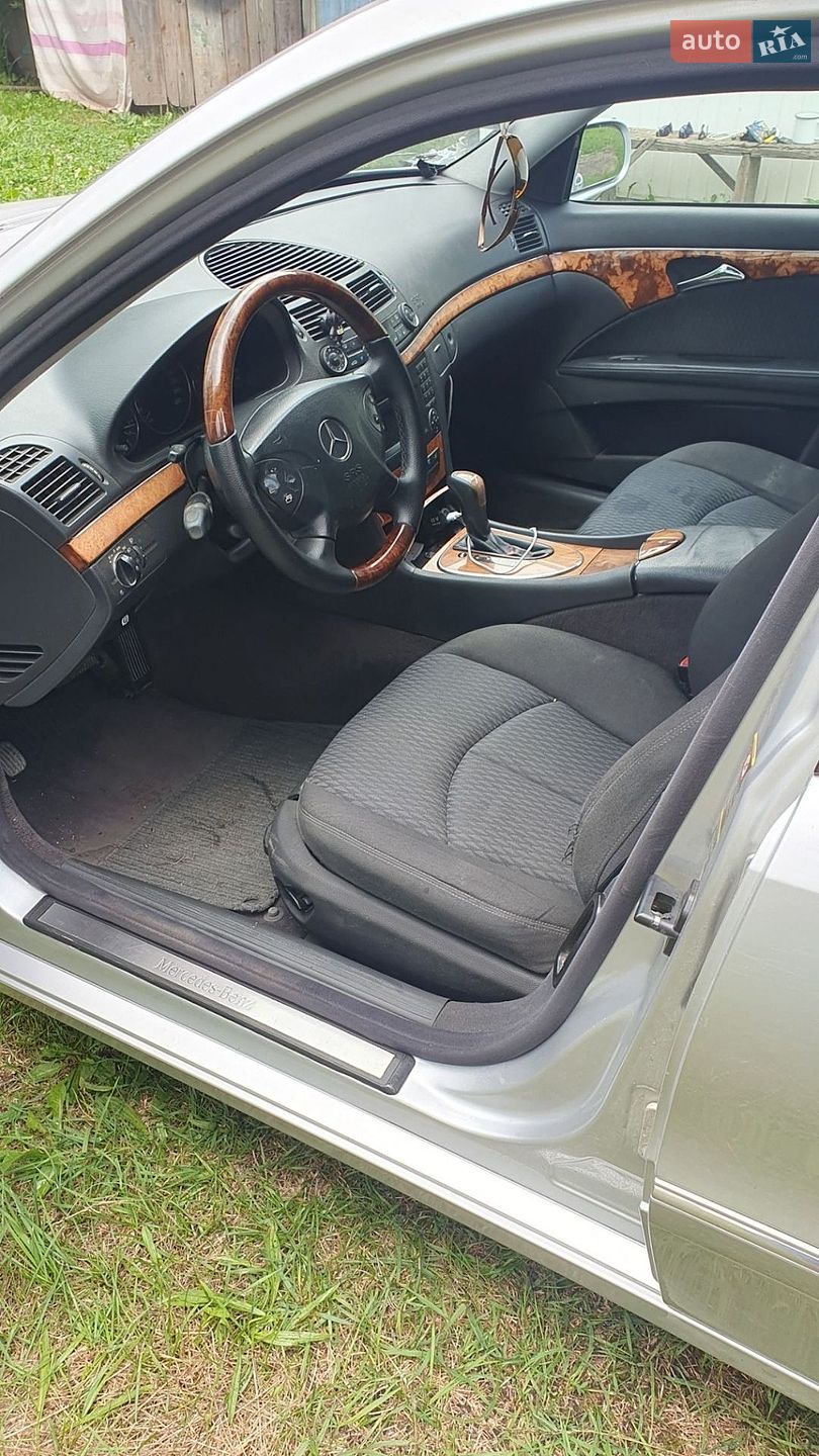 Mercedes-Benz E-Class 2004 VIN WDB2112061A576513 фото оголошення 8 з 12