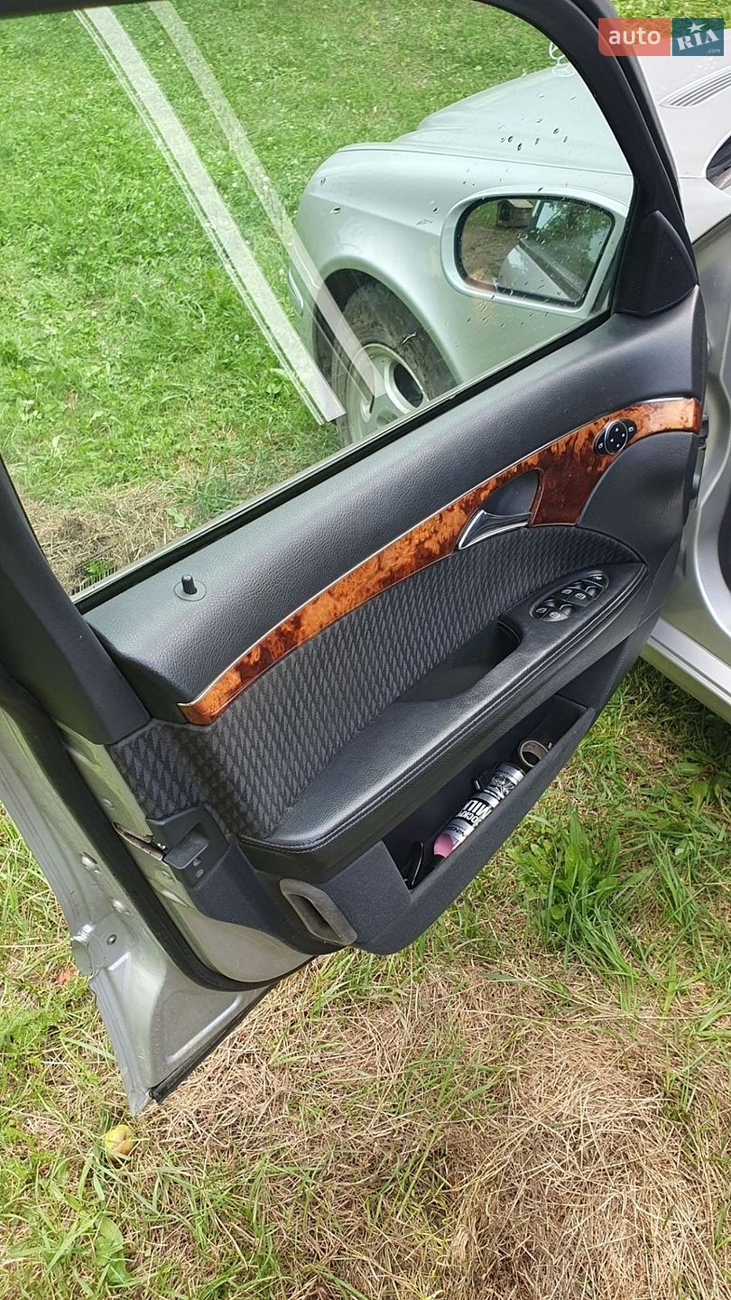 Mercedes-Benz E-Class 2004 VIN WDB2112061A576513 фото оголошення 9 з 12