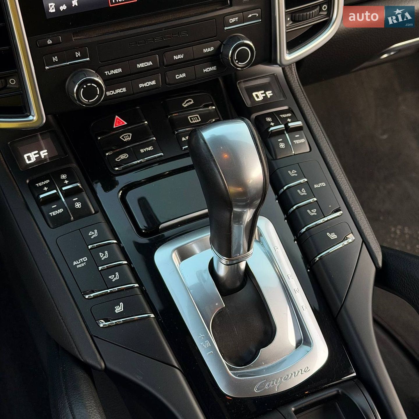 Porsche Cayenne 2017 VIN WP1AA2A20HKA92254 фото оголошення 18 з 29