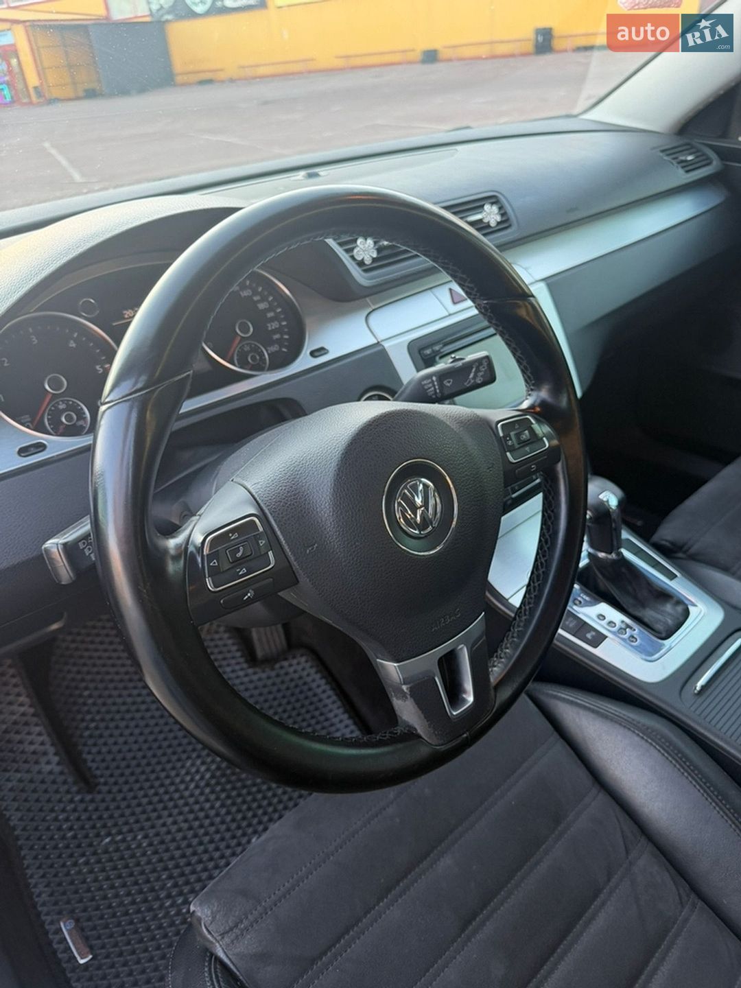 Volkswagen Passat 2010 VIN WVWZZZ3CZAE206714 фото оголошення 15 з 18