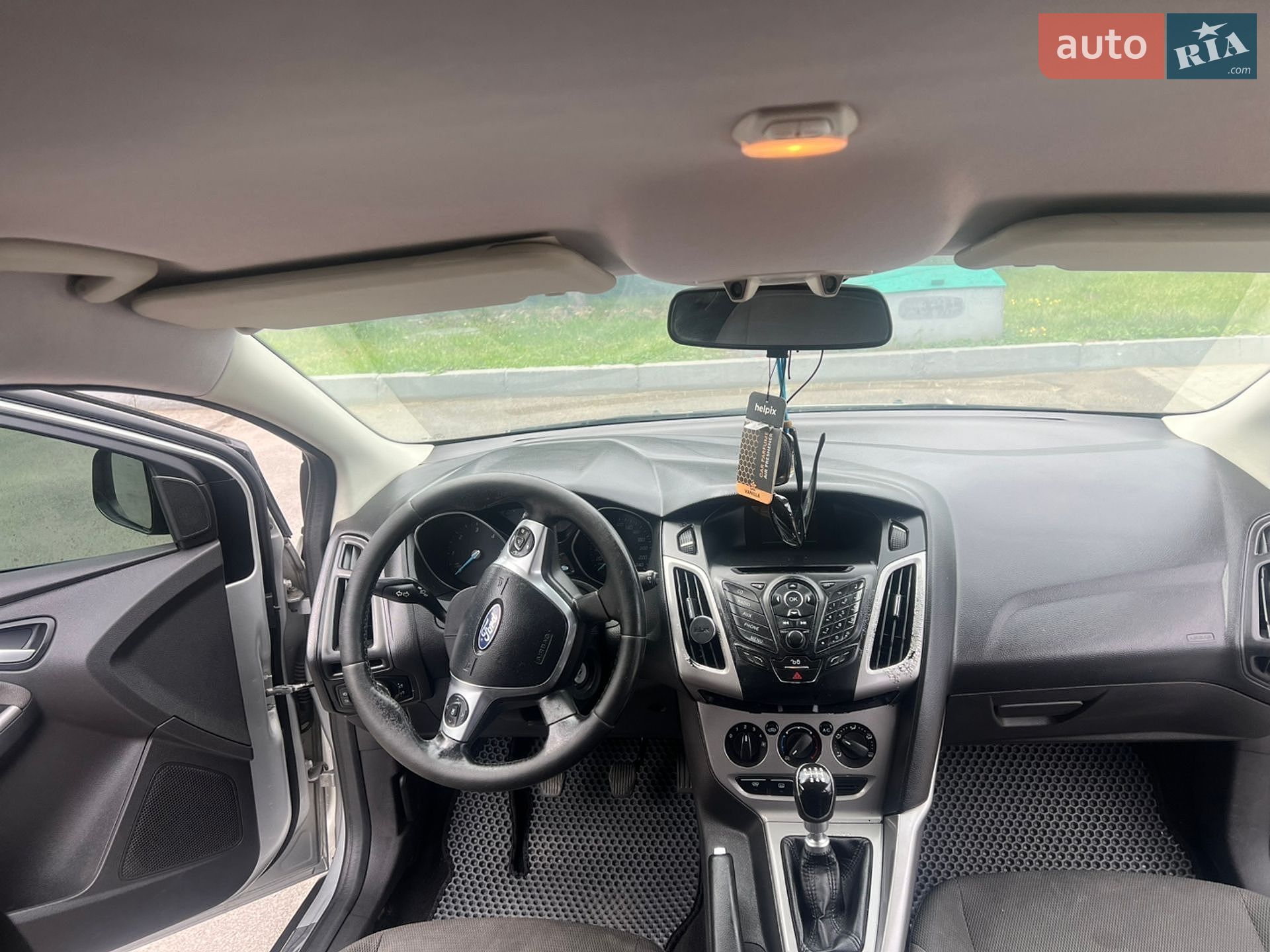 Ford Focus 2013 VIN WF0LXXGCBLDE27578 фото оголошення 32 з 35