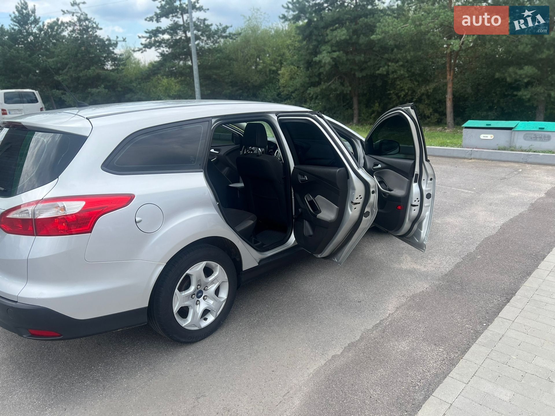 Ford Focus 2013 VIN WF0LXXGCBLDE27578 фото оголошення 17 з 35