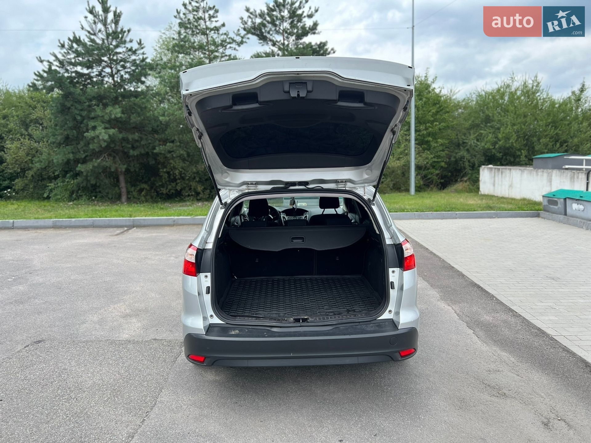 Ford Focus 2013 VIN WF0LXXGCBLDE27578 фото оголошення 27 з 35