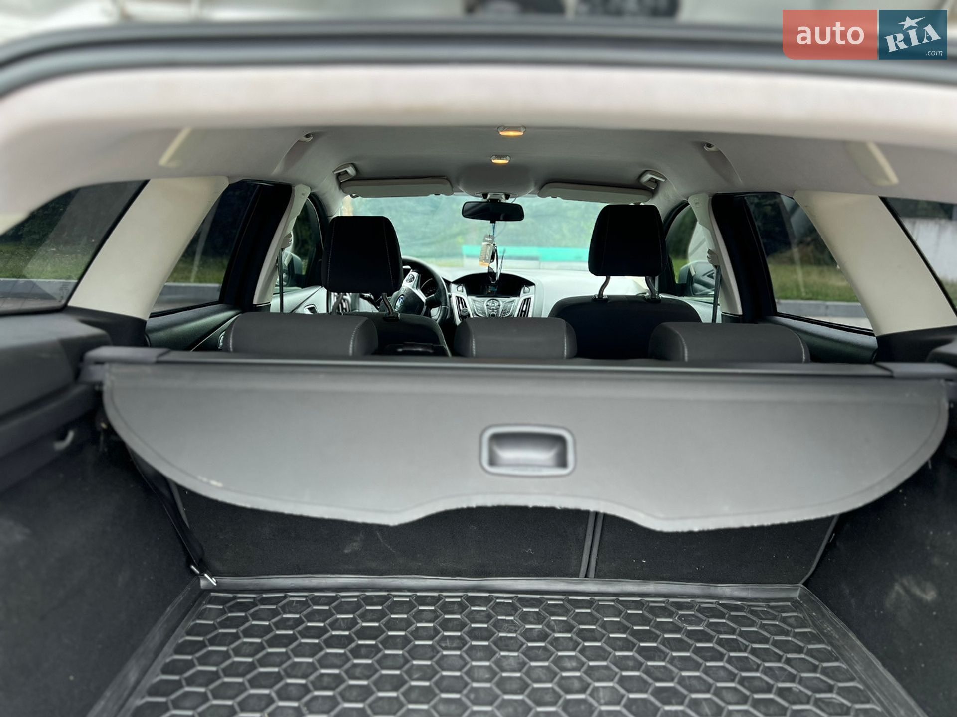 Ford Focus 2013 VIN WF0LXXGCBLDE27578 фото оголошення 33 з 35