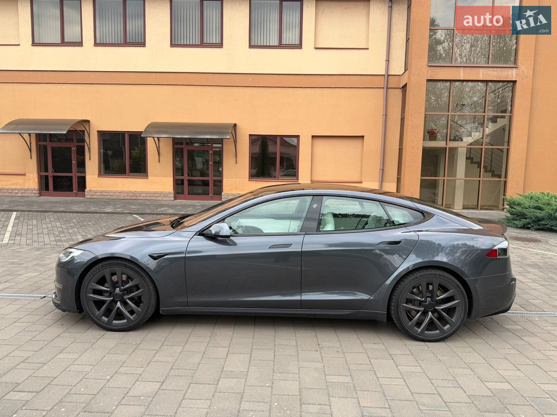 Tesla Model S 2021 VIN 5YJSA1E61NF461242 фото оголошення 4 з 58