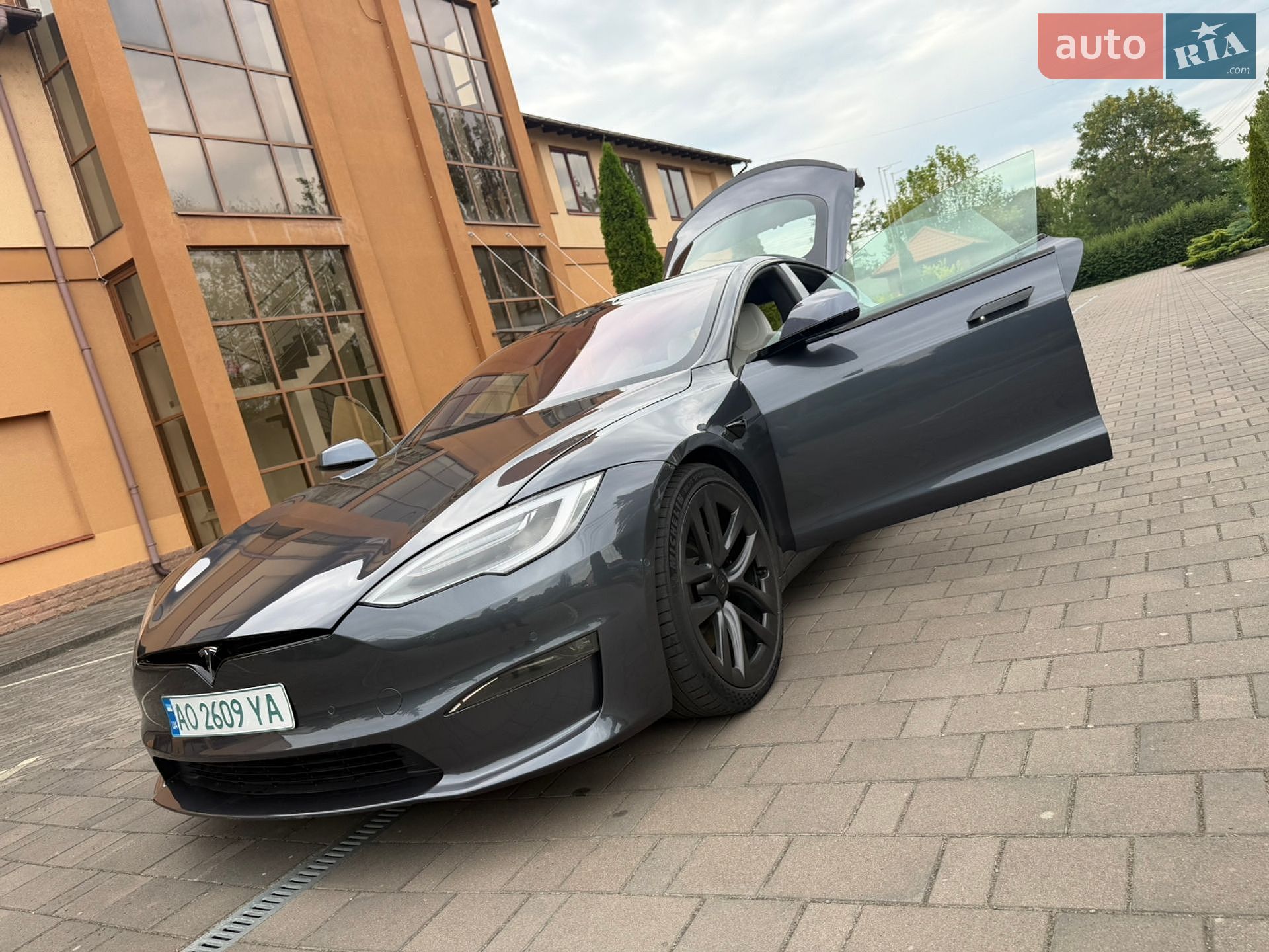 Tesla Model S 2021 VIN 5YJSA1E61NF461242 фото оголошення 16 з 58