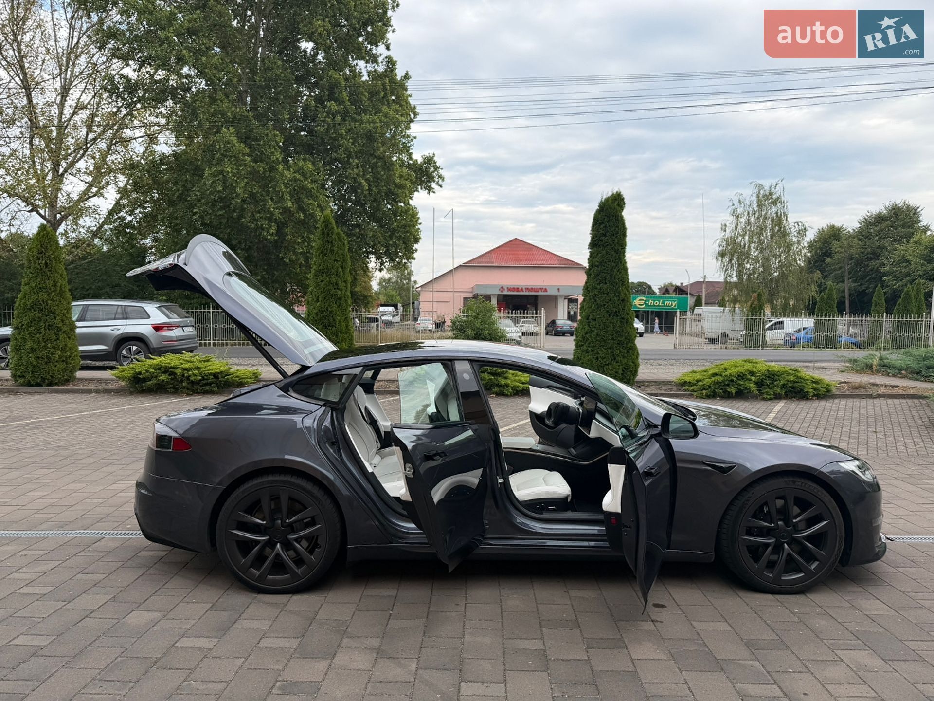 Tesla Model S 2021 VIN 5YJSA1E61NF461242 фото оголошення 24 з 58