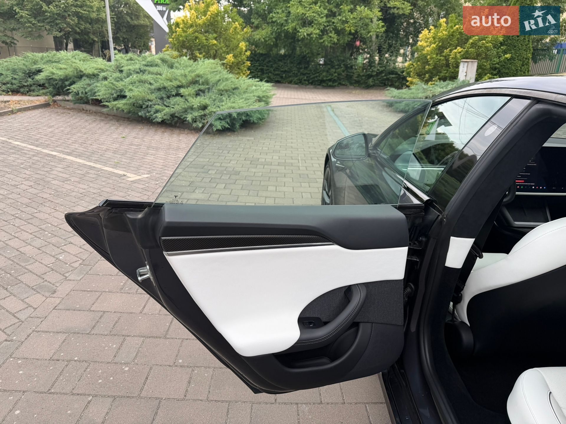 Tesla Model S 2021 VIN 5YJSA1E61NF461242 фото оголошення 33 з 58
