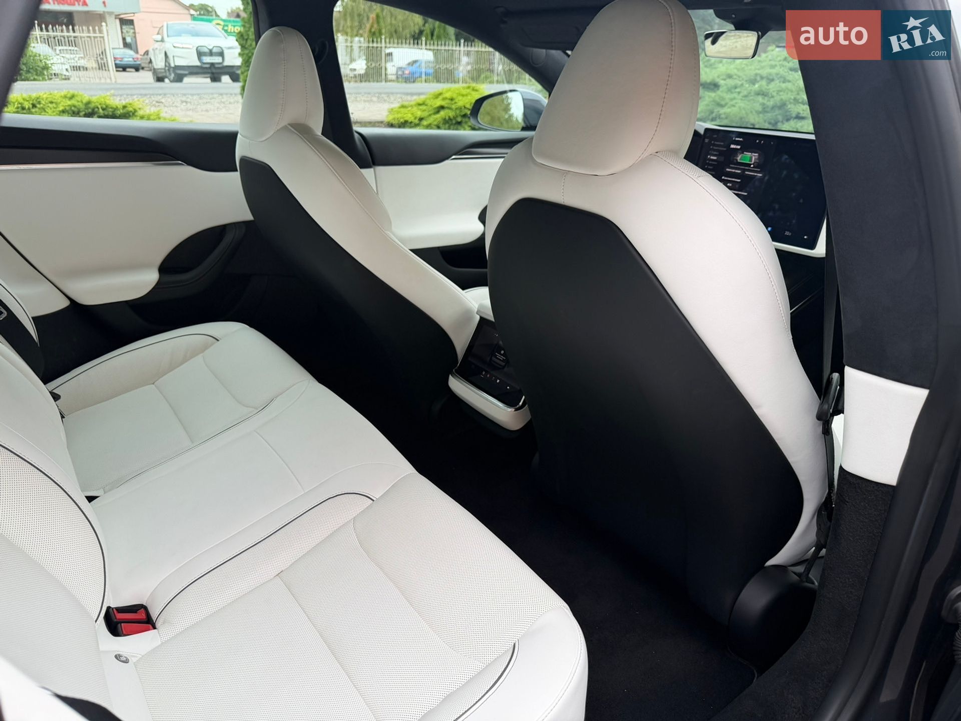 Tesla Model S 2021 VIN 5YJSA1E61NF461242 фото оголошення 37 з 58