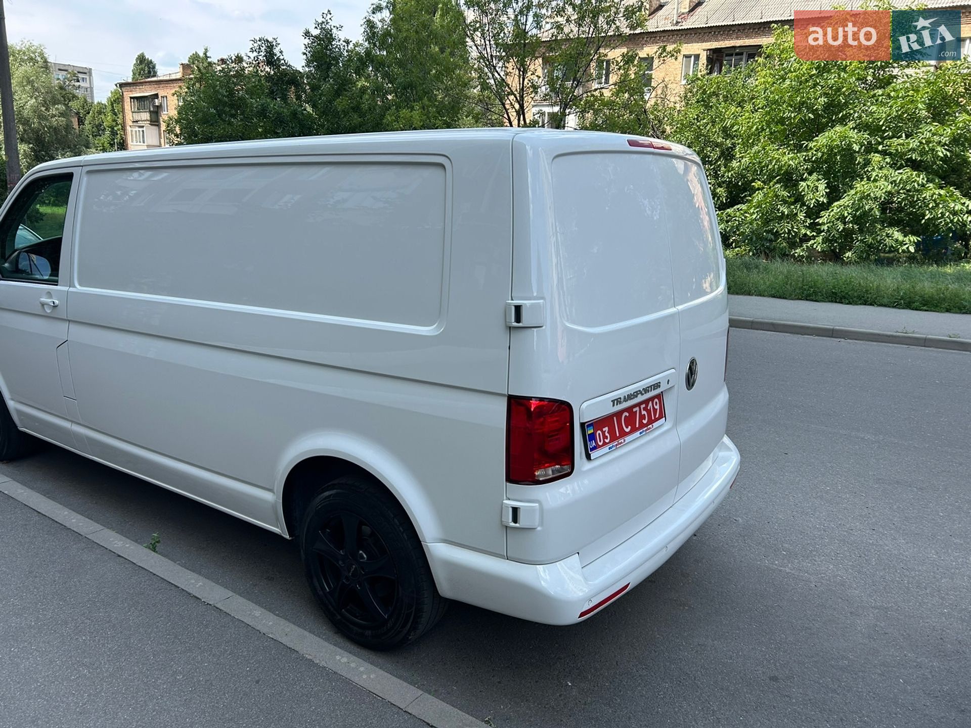 Volkswagen Transporter 2021 VIN WV1ZZZ7HZMH130014 фото оголошення 9 з 35