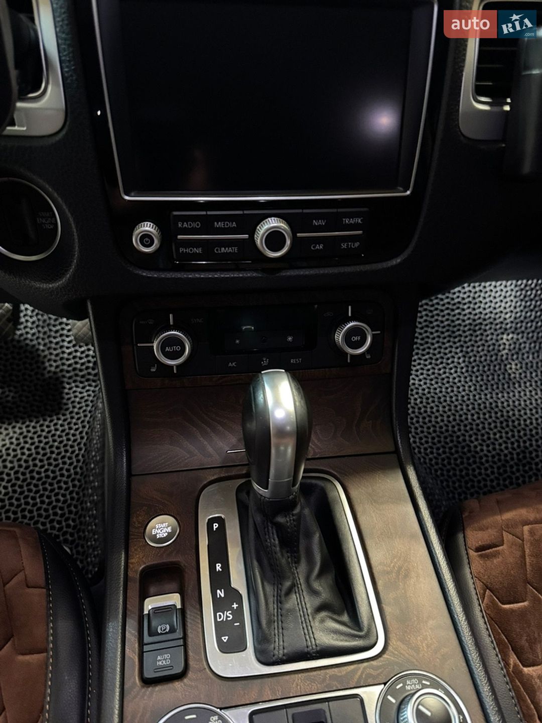 Volkswagen Touareg 2017 VIN WVGZZZ7PZJD008367 фото оголошення 15 з 20