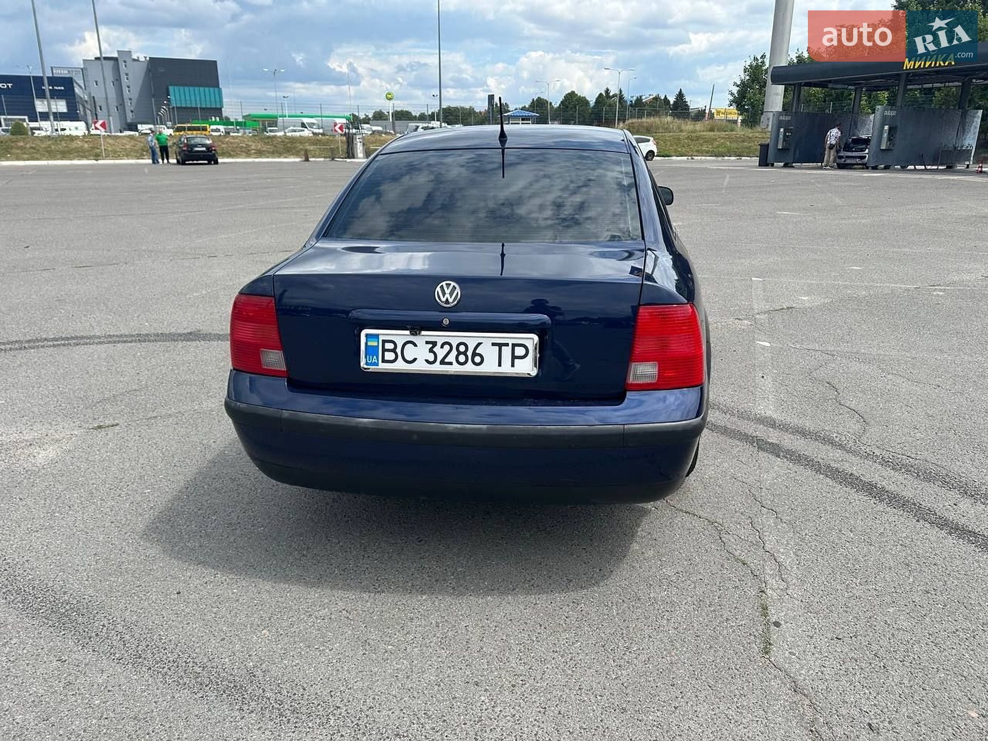 Volkswagen Passat 2000 VIN WVWZZZ3BZYP487570 фото оголошення 8 з 26