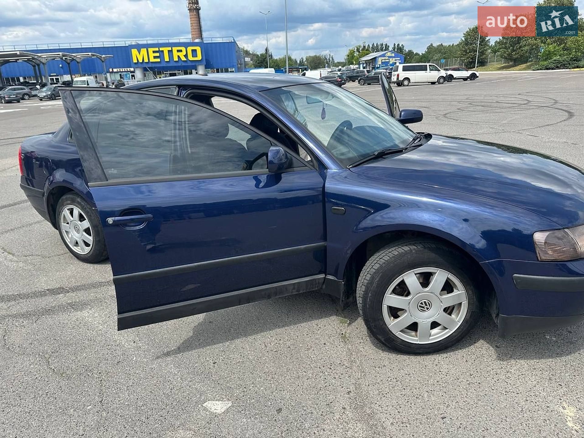 Volkswagen Passat 2000 VIN WVWZZZ3BZYP487570 фото оголошення 12 з 26