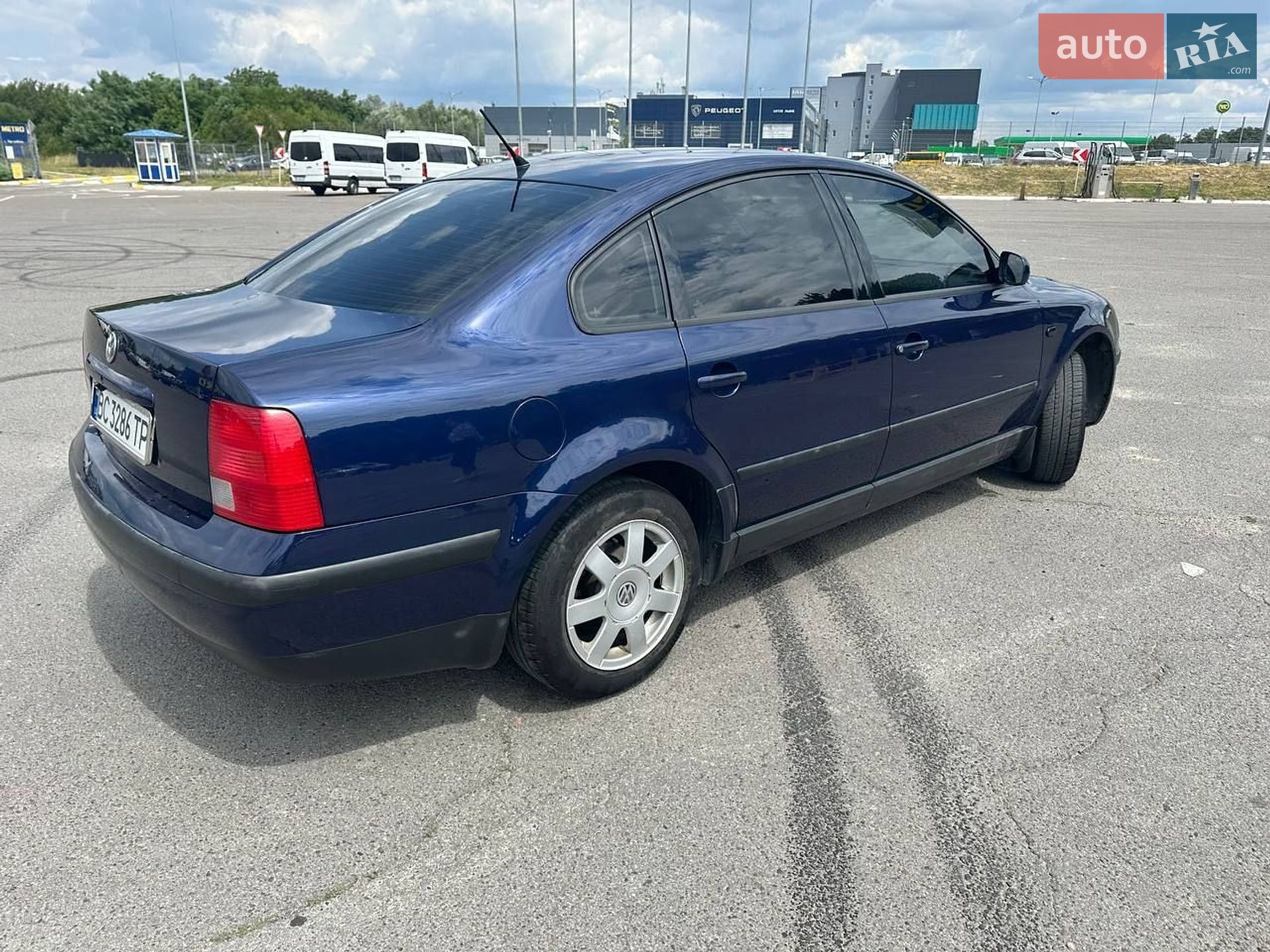 Volkswagen Passat 2000 VIN WVWZZZ3BZYP487570 фото оголошення 4 з 26