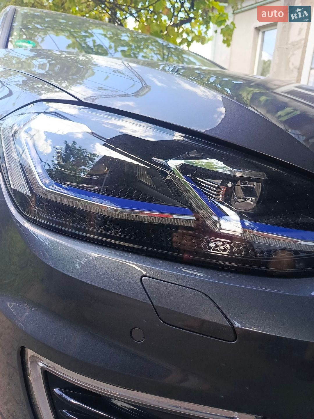 Volkswagen e-Golf 2018 VIN WVWZZZAUZJW909682 фото оголошення 14 з 51