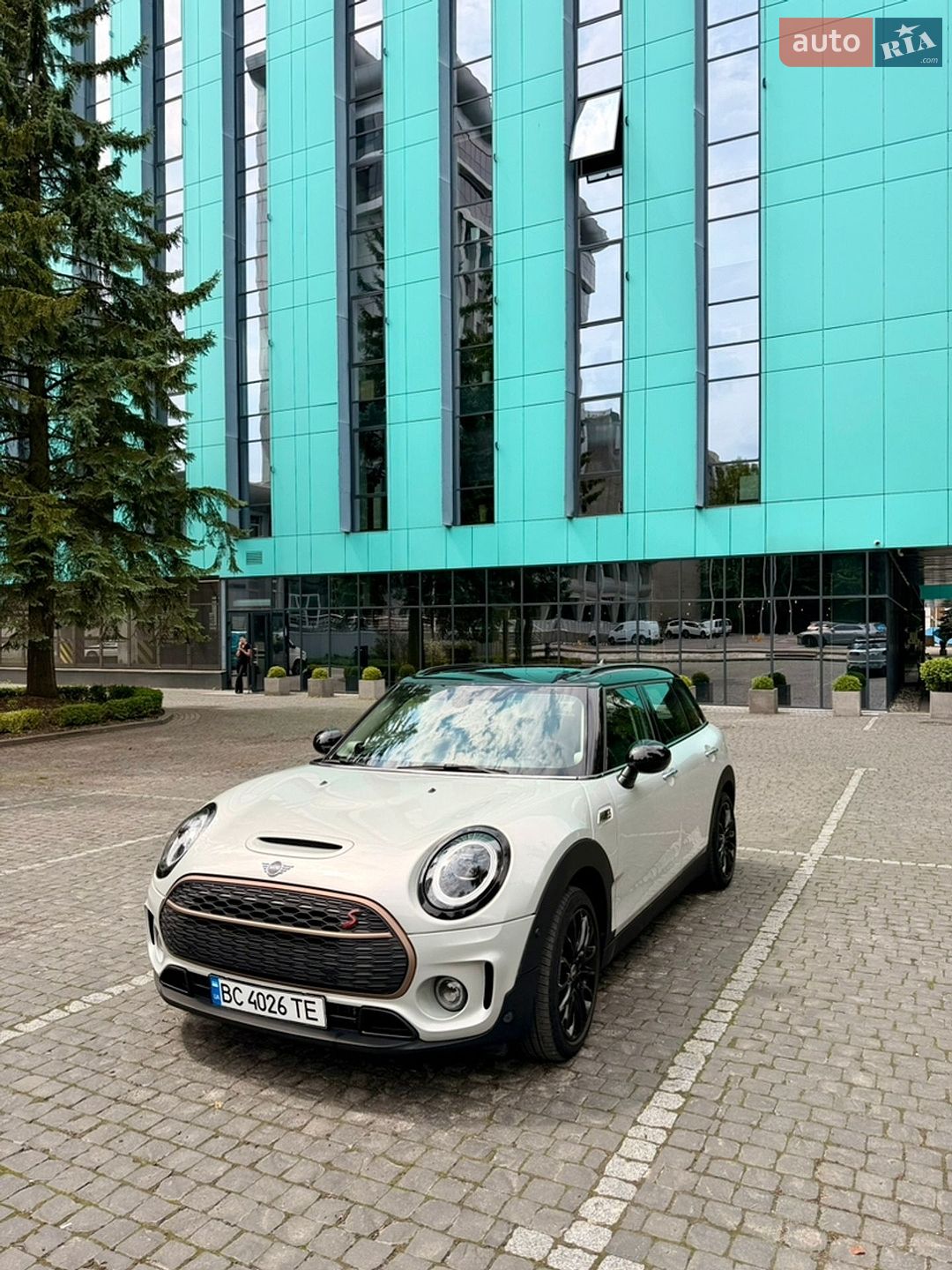 Mini Clubman 2018 VIN WMWLN9C5XJ2E51310 фото оголошення 2 з 36