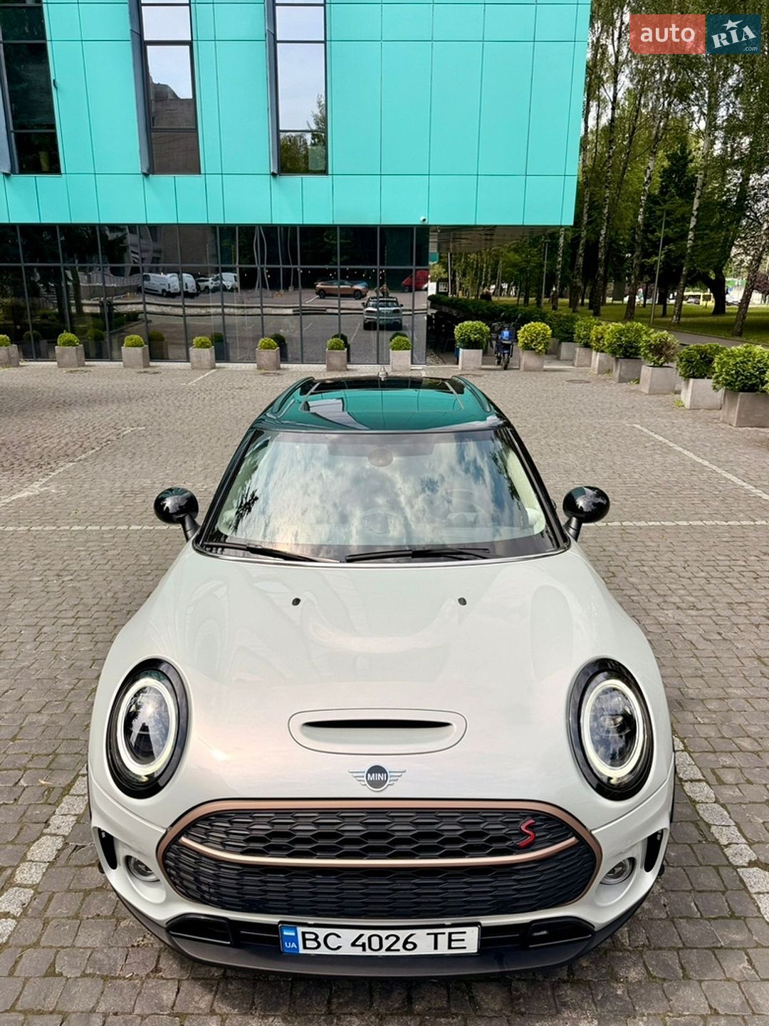 Mini Clubman 2018 VIN WMWLN9C5XJ2E51310 фото оголошення 11 з 36
