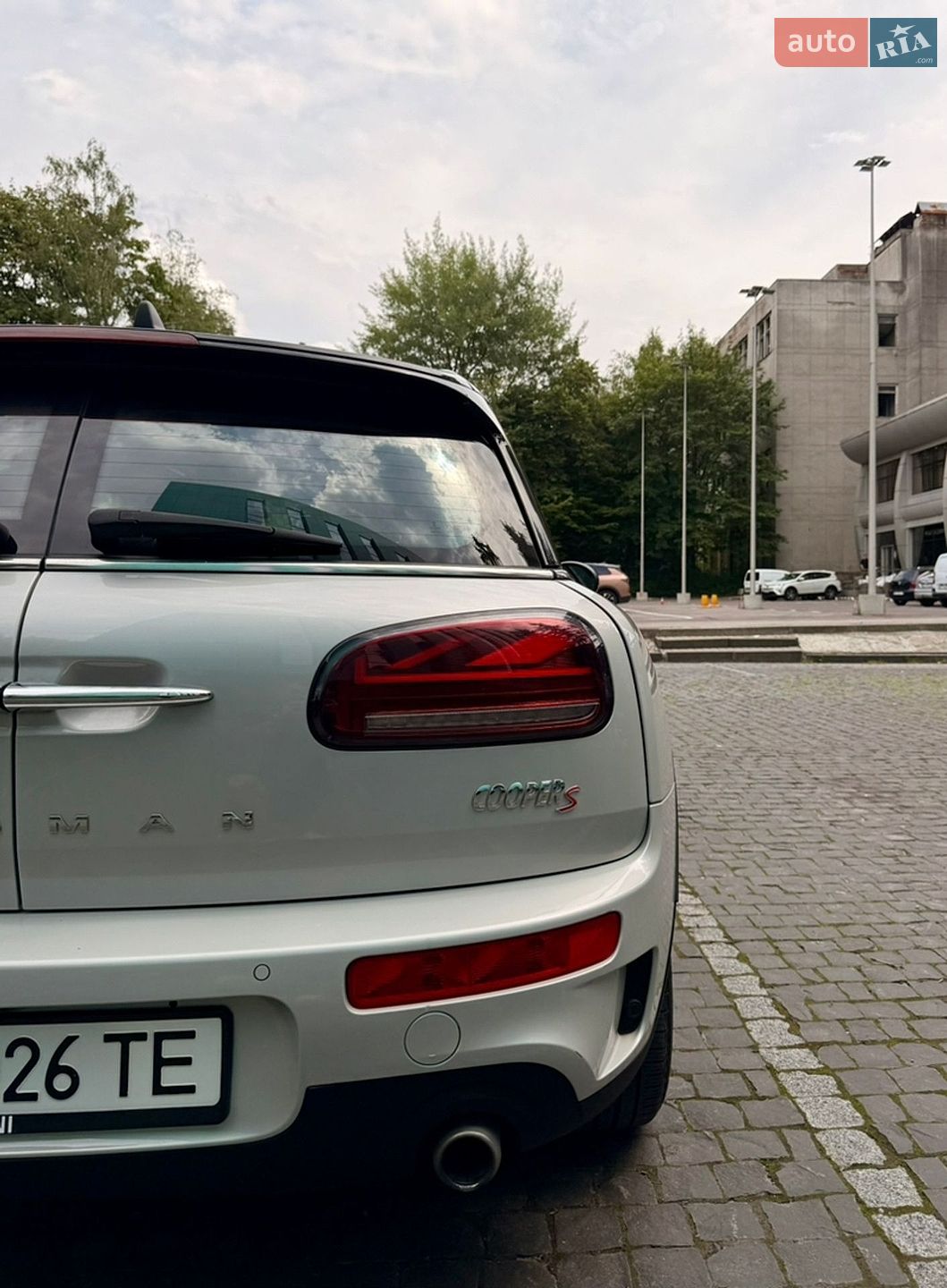 Mini Clubman 2018 VIN WMWLN9C5XJ2E51310 фото оголошення 12 з 36