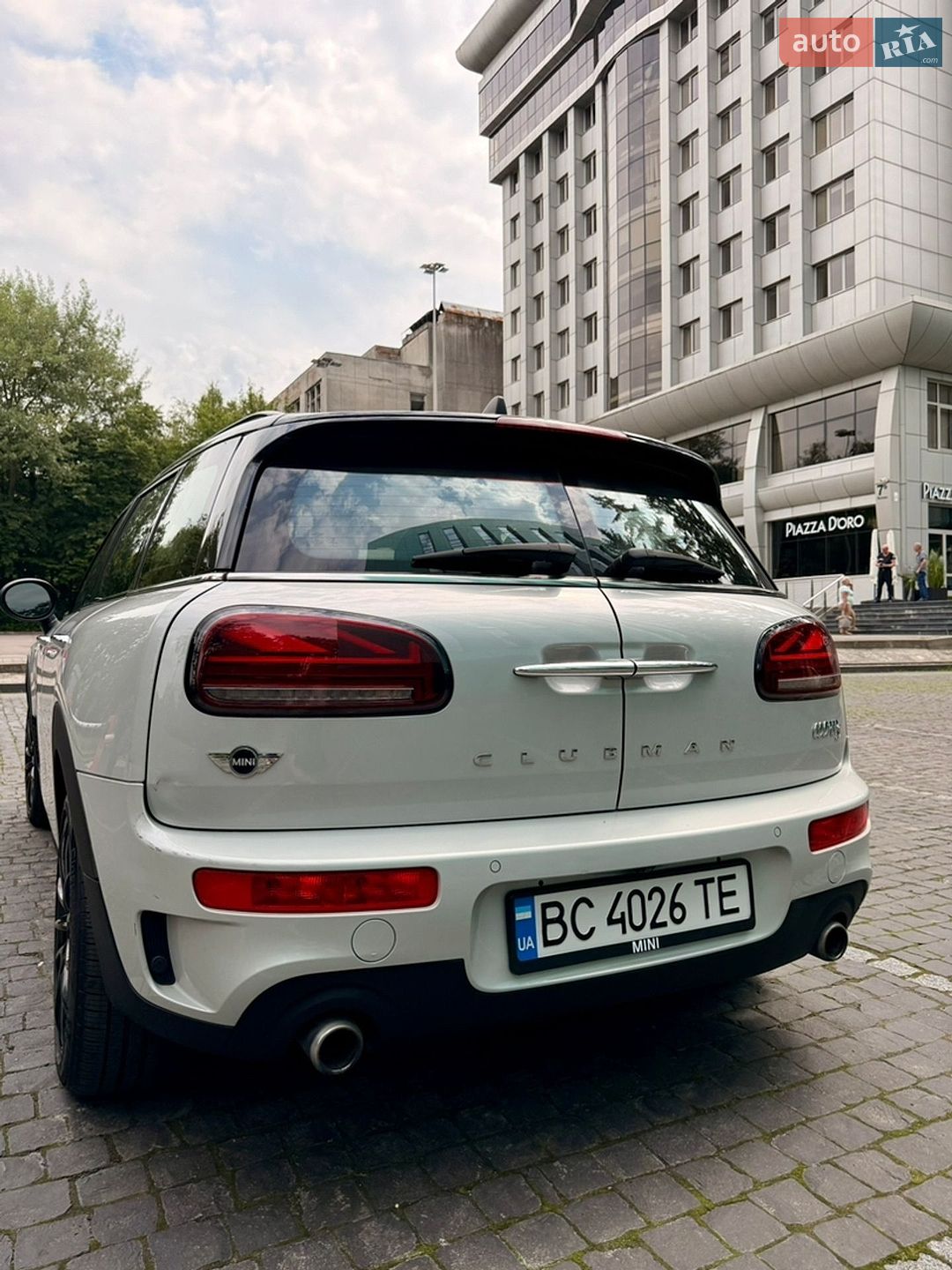 Mini Clubman 2018 VIN WMWLN9C5XJ2E51310 фото оголошення 10 з 36
