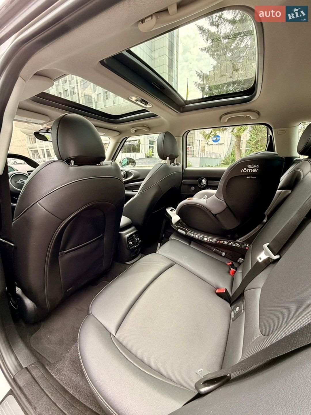 Mini Clubman 2018 VIN WMWLN9C5XJ2E51310 фото оголошення 25 з 36