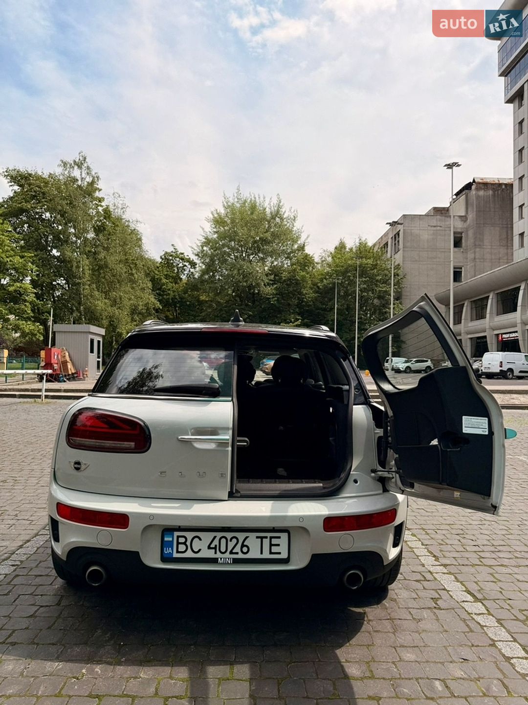 Mini Clubman 2018 VIN WMWLN9C5XJ2E51310 фото оголошення 29 з 36