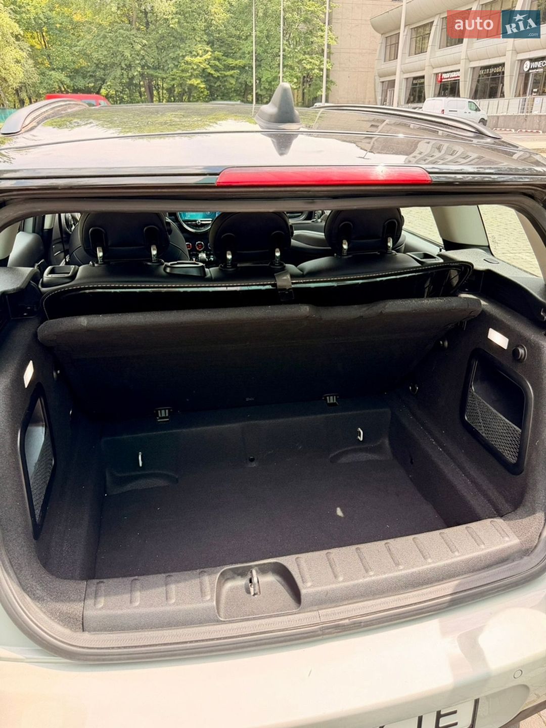 Mini Clubman 2018 VIN WMWLN9C5XJ2E51310 фото оголошення 31 з 36