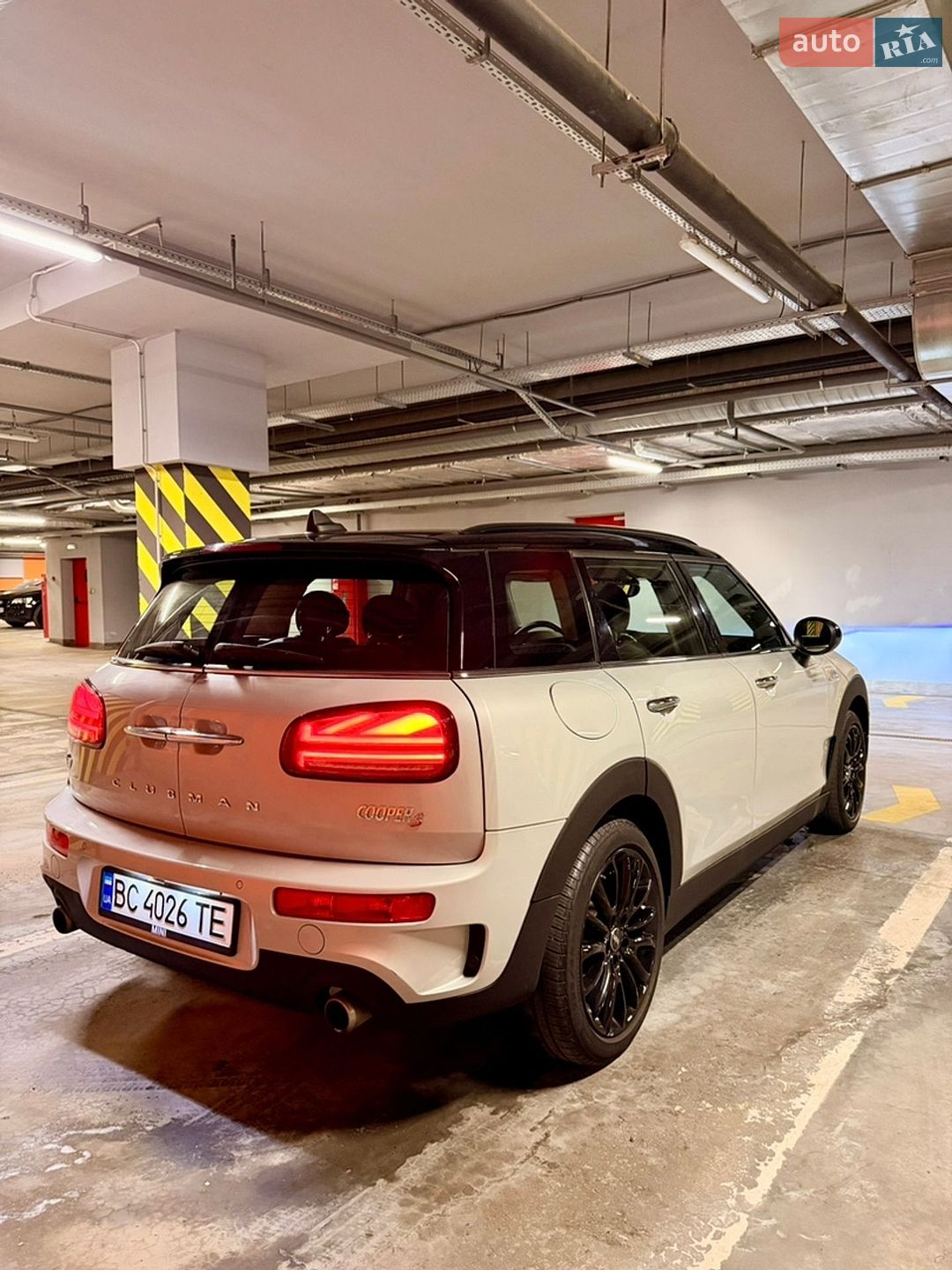 Mini Clubman 2018 VIN WMWLN9C5XJ2E51310 фото оголошення 34 з 36