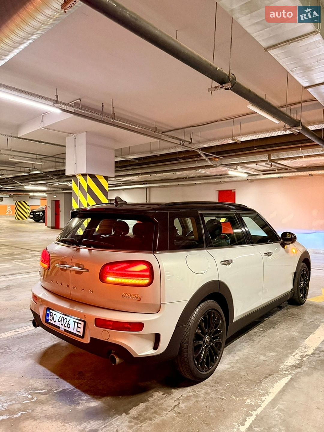 Mini Clubman 2018 VIN WMWLN9C5XJ2E51310 фото оголошення 36 з 36