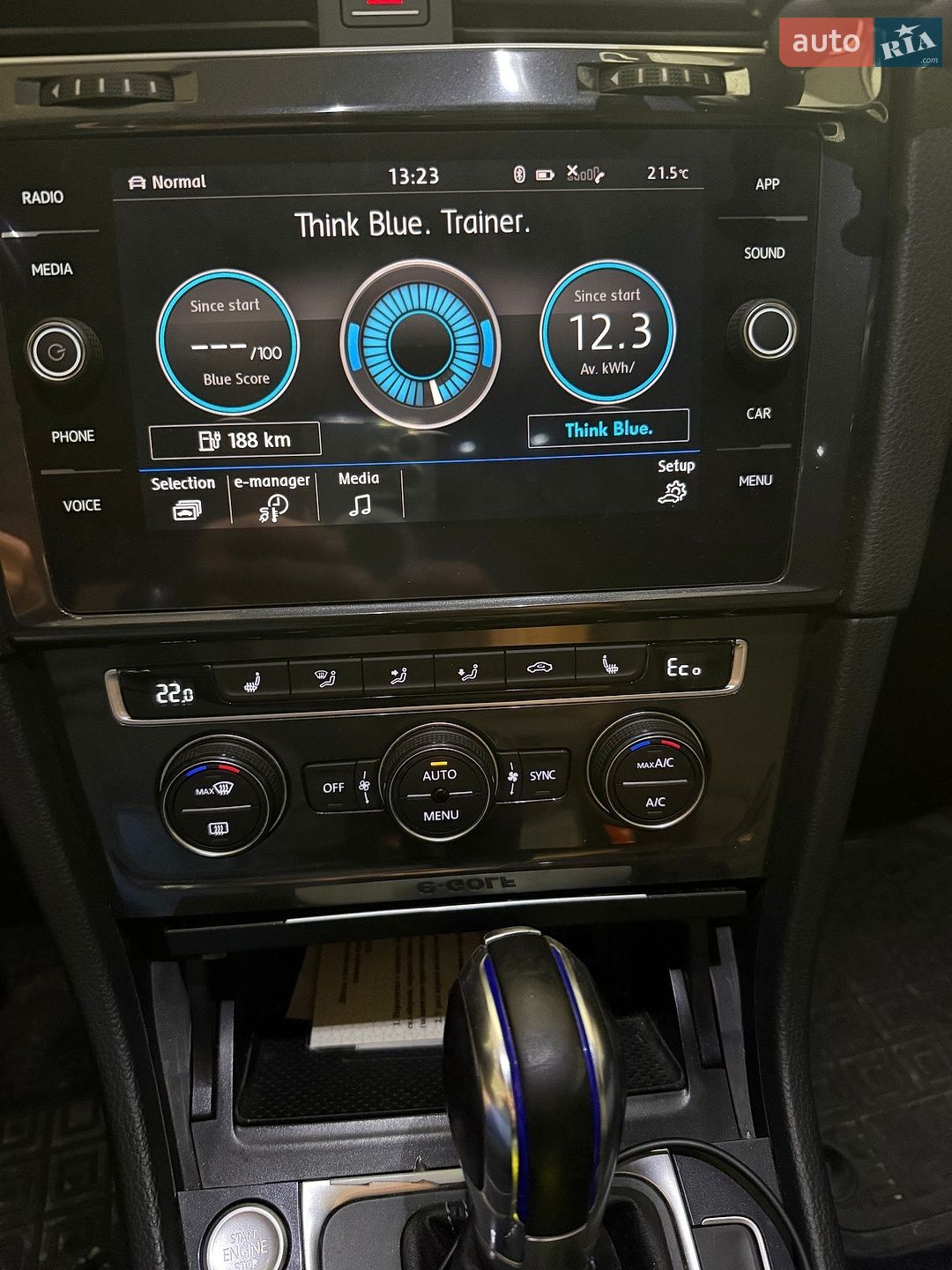 Volkswagen e-Golf 2017 VIN WVWKR7AUXHW950626 фото оголошення 2 з 11