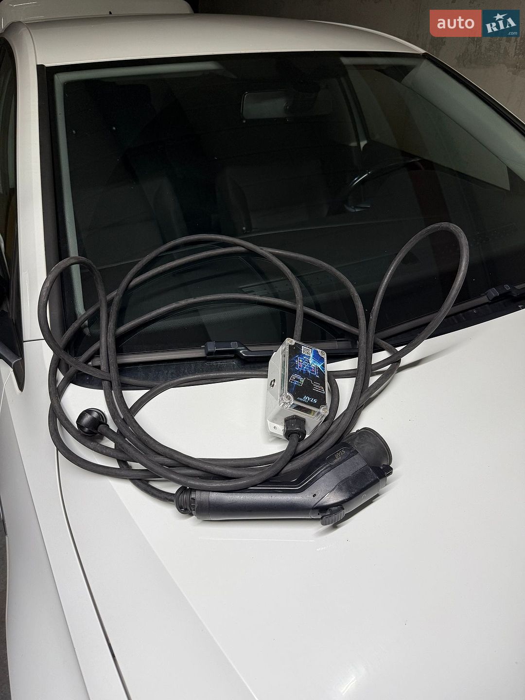 Volkswagen e-Golf 2017 VIN WVWKR7AUXHW950626 фото оголошення 5 з 11