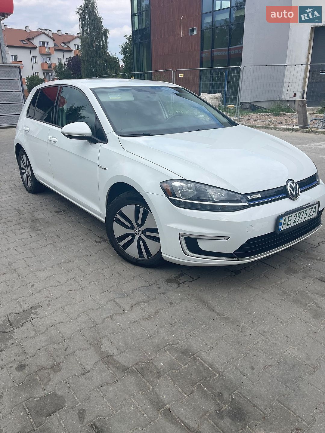 Volkswagen e-Golf 2017 VIN WVWKR7AUXHW950626 фото оголошення 6 з 11