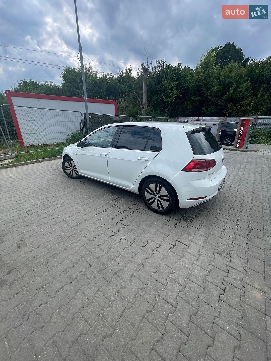 Volkswagen e-Golf 2017 VIN WVWKR7AUXHW950626 фото оголошення 11 з 11