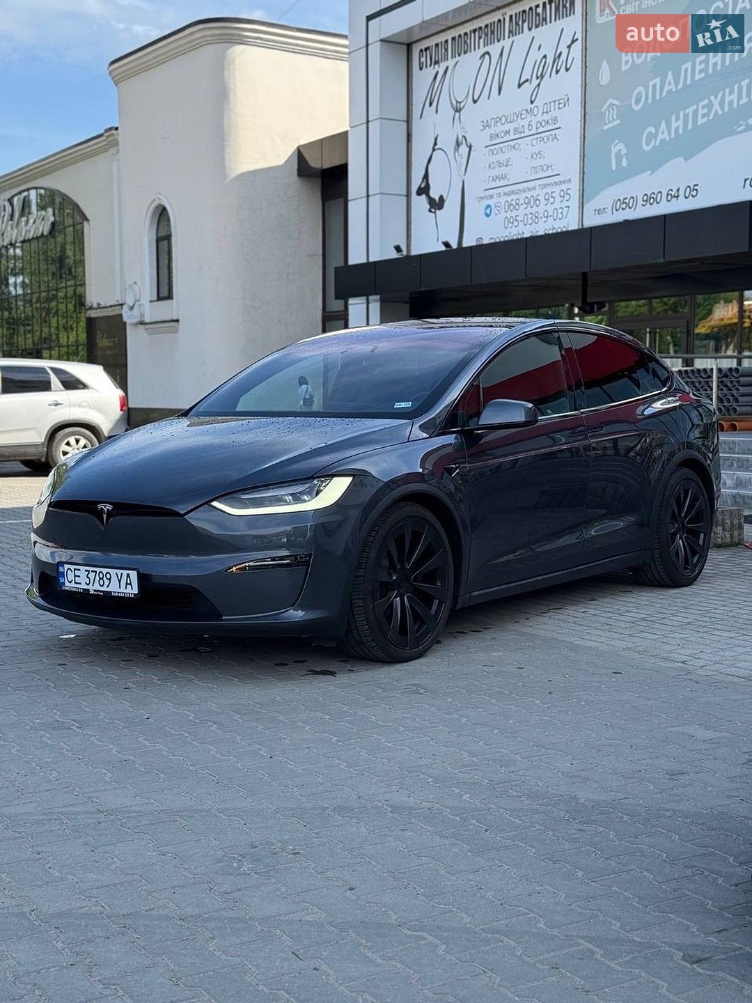 Tesla Model X 2023 VIN 7SAXCBE57PF400755 фото оголошення 9 з 10