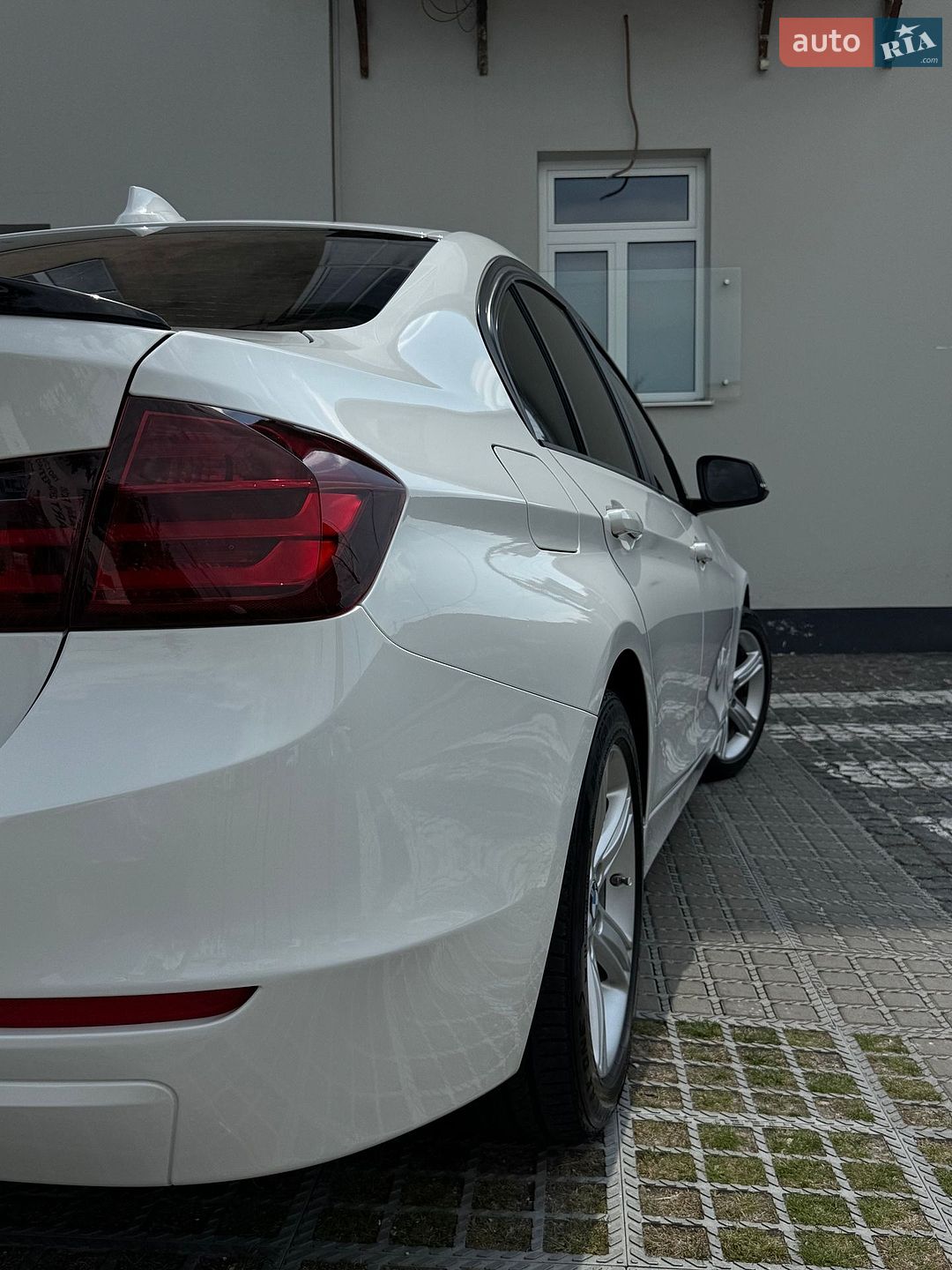 BMW 3 Series 2015 VIN WBA3C3G51FNS75747 фото оголошення 7 з 25