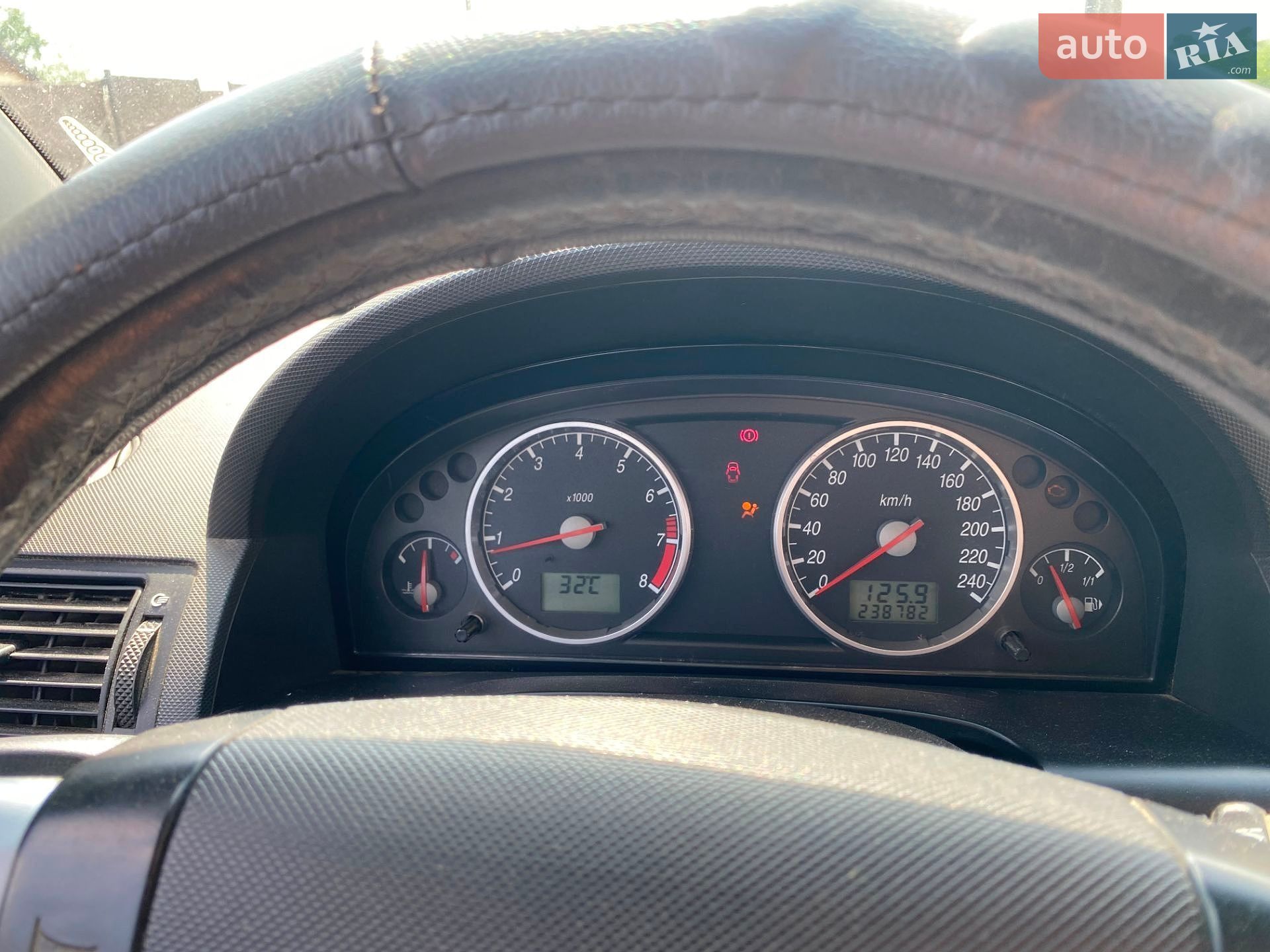 Ford Mondeo 2000 VIN WF04XXGBB4YS66402 фото оголошення 18 з 20
