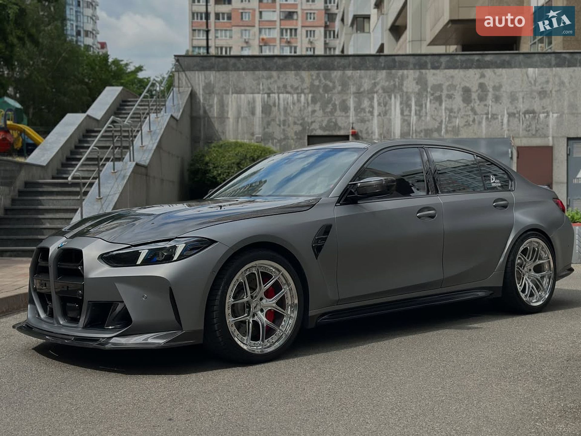 BMW M3 2023 VIN WBS43AY06RFS07837 фото оголошення 3 з 17