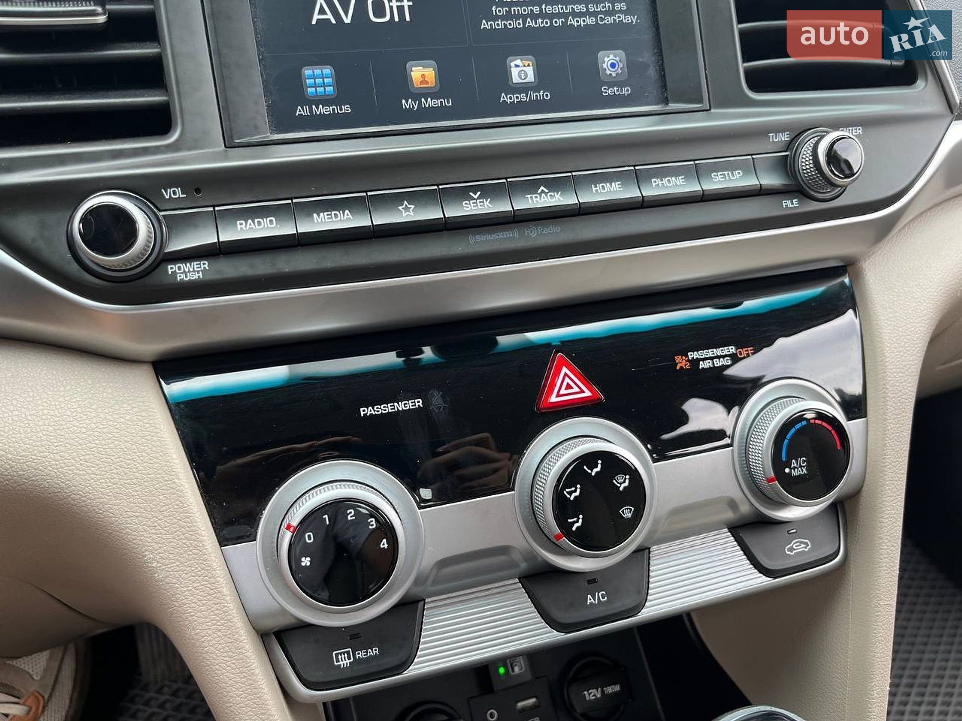Hyundai Elantra 2018 VIN 5NPD84LF8KH409290 фото оголошення 24 з 27