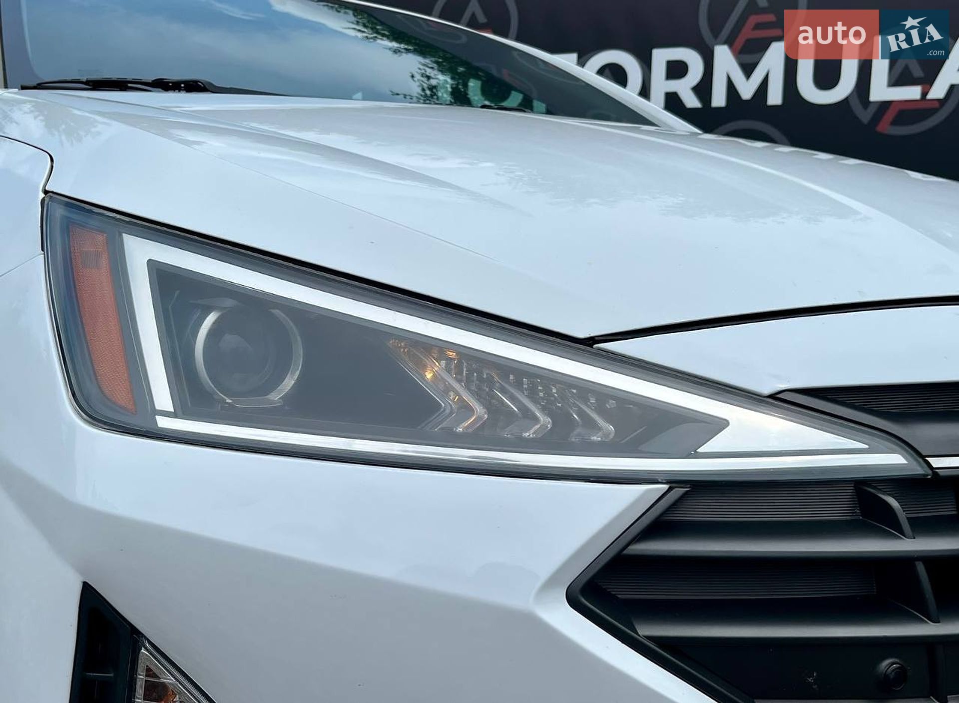 Hyundai Elantra 2018 VIN 5NPD84LF8KH409290 фото оголошення 5 з 27